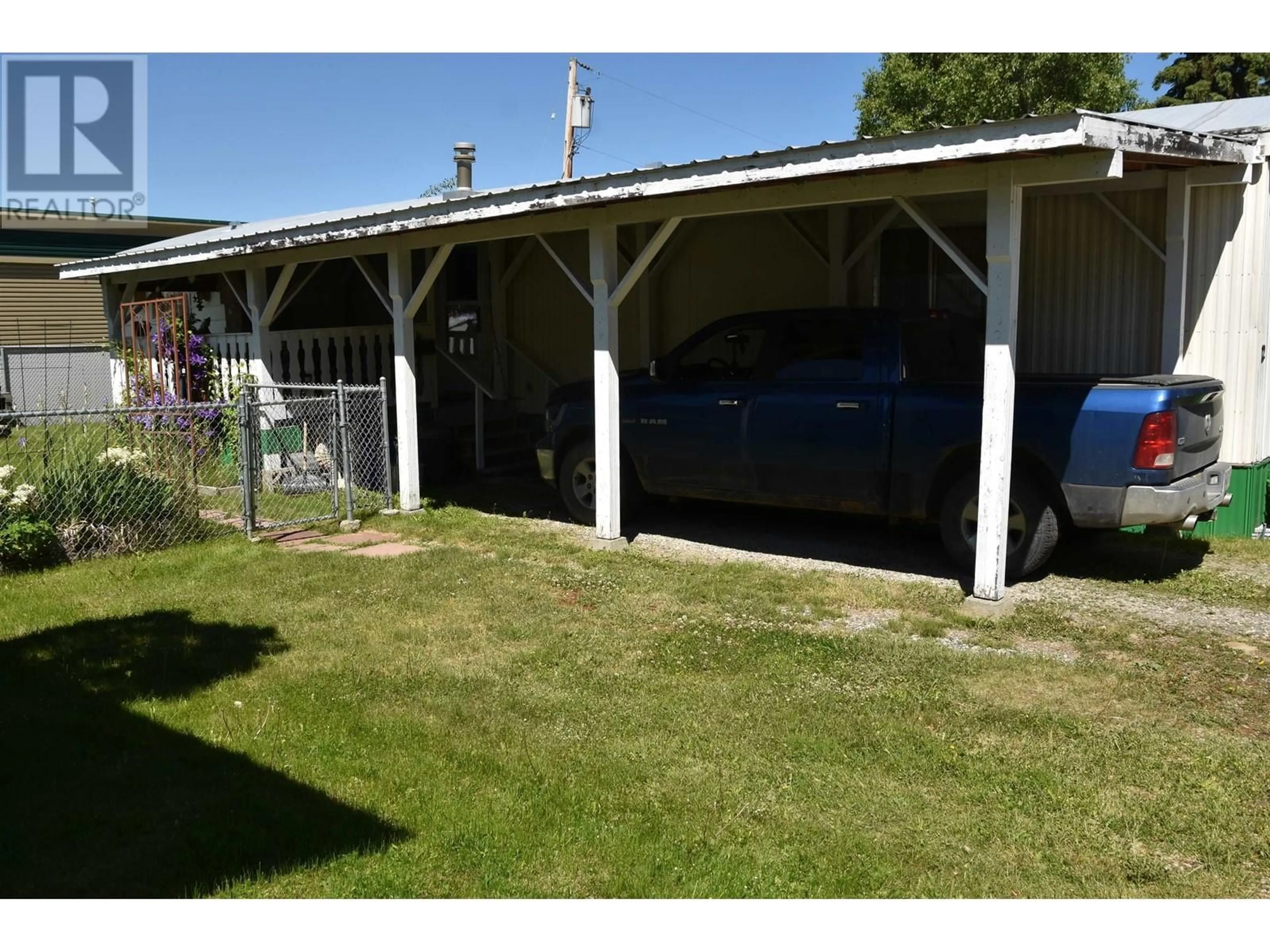 A pic from outside/outdoor area/front of a property/back of a property/a pic from drone, street for 12 - 2377 LARCH AVENUE, Quesnel British Columbia V2J4R9