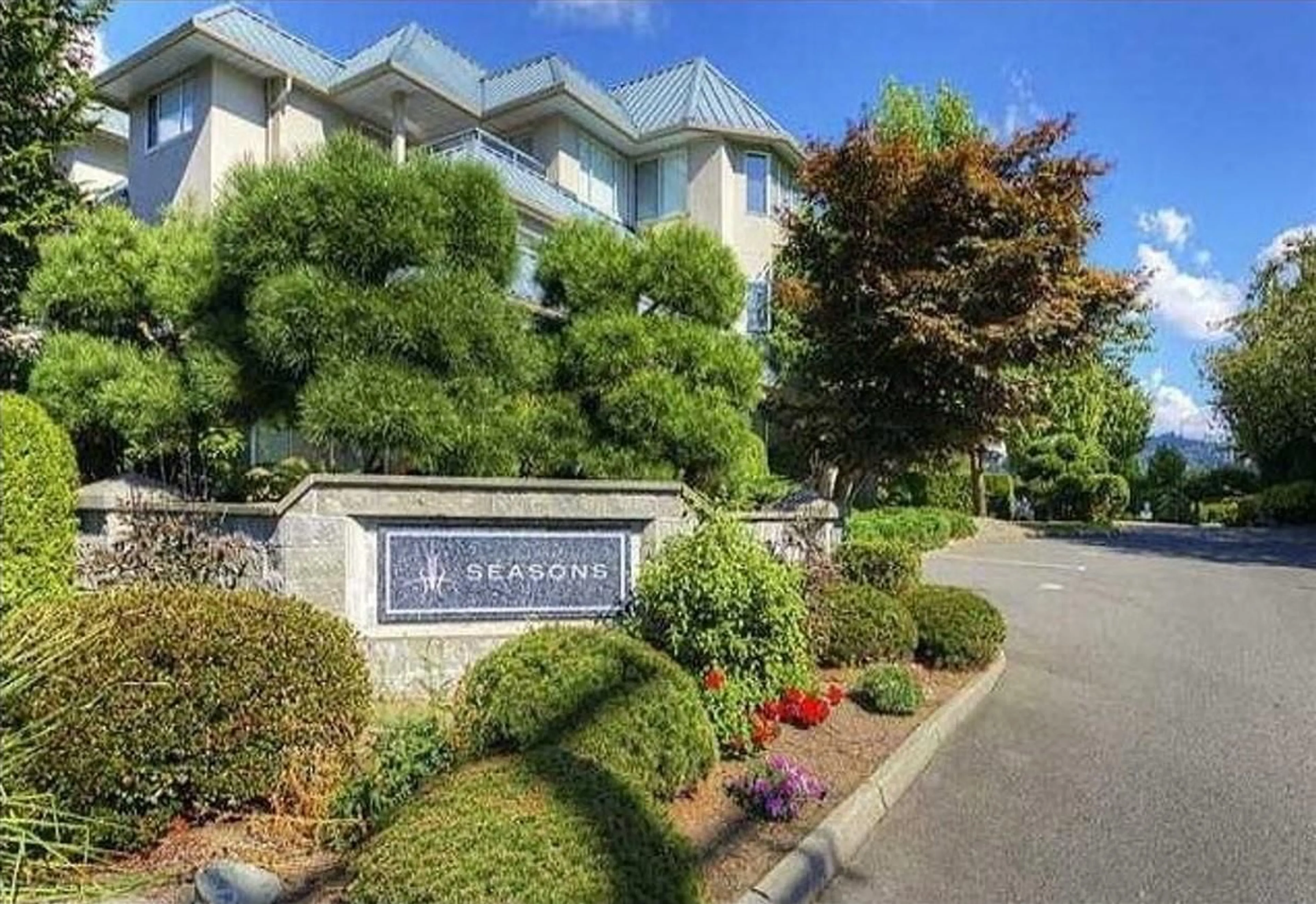 Indoor foyer for 504 - 2700 MCCALLUM, Abbotsford British Columbia V2S6X9