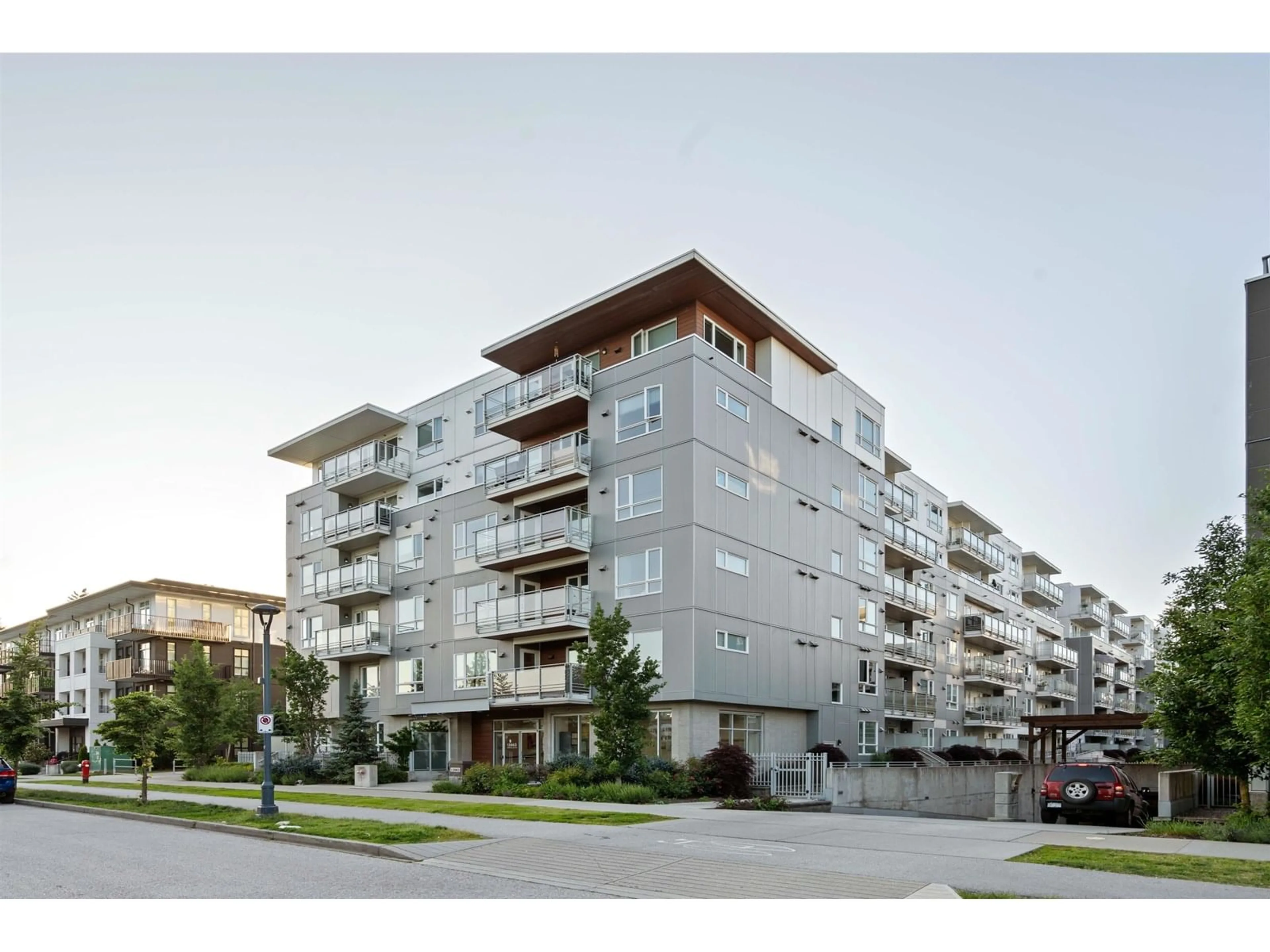 Unknown for 525 - 13963 105, Surrey British Columbia V3T0M9