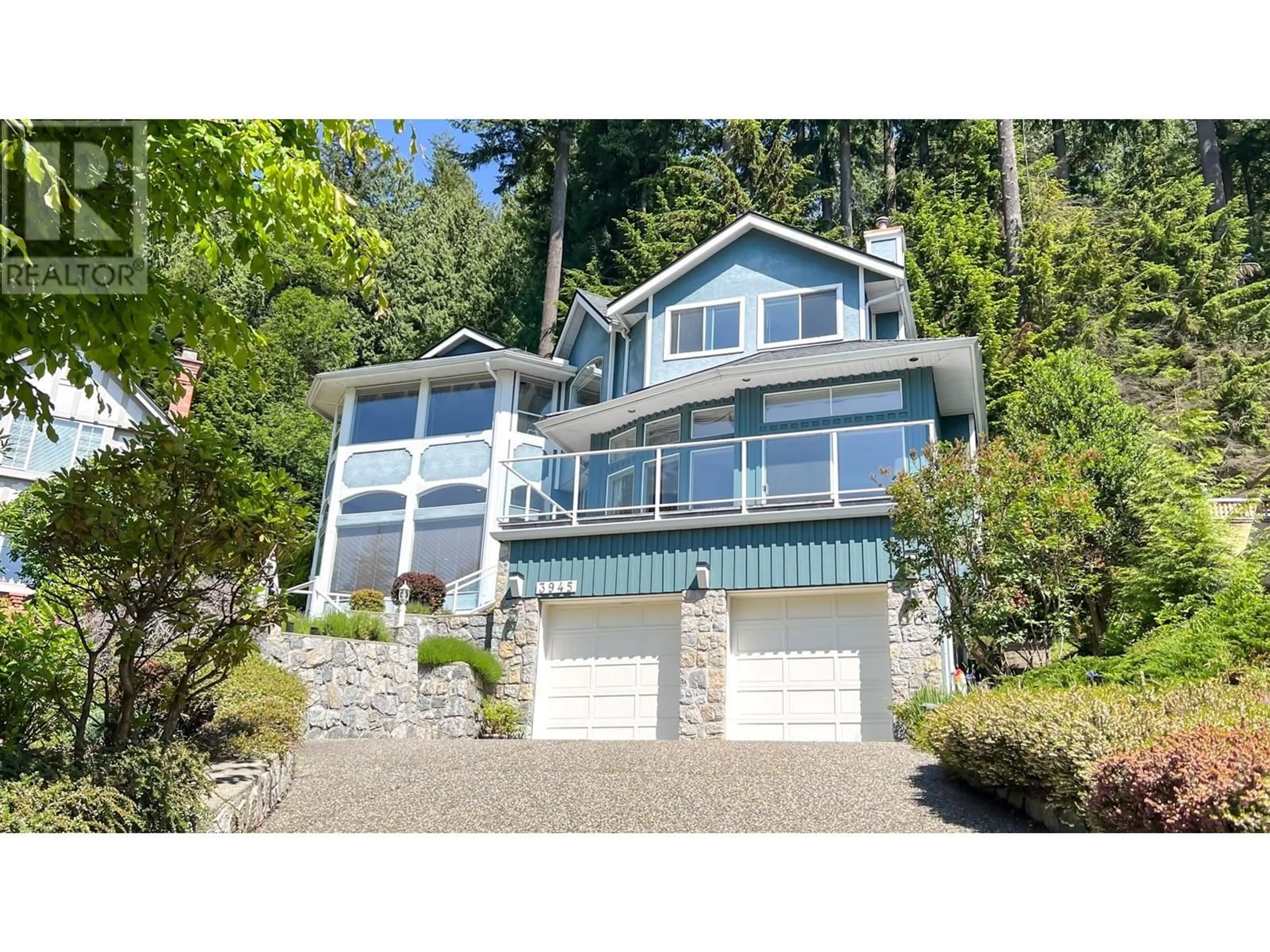 Home with vinyl exterior material, water/lake/river/ocean view for 3945 BRAEMAR PLACE, North Vancouver British Columbia V7N4M8