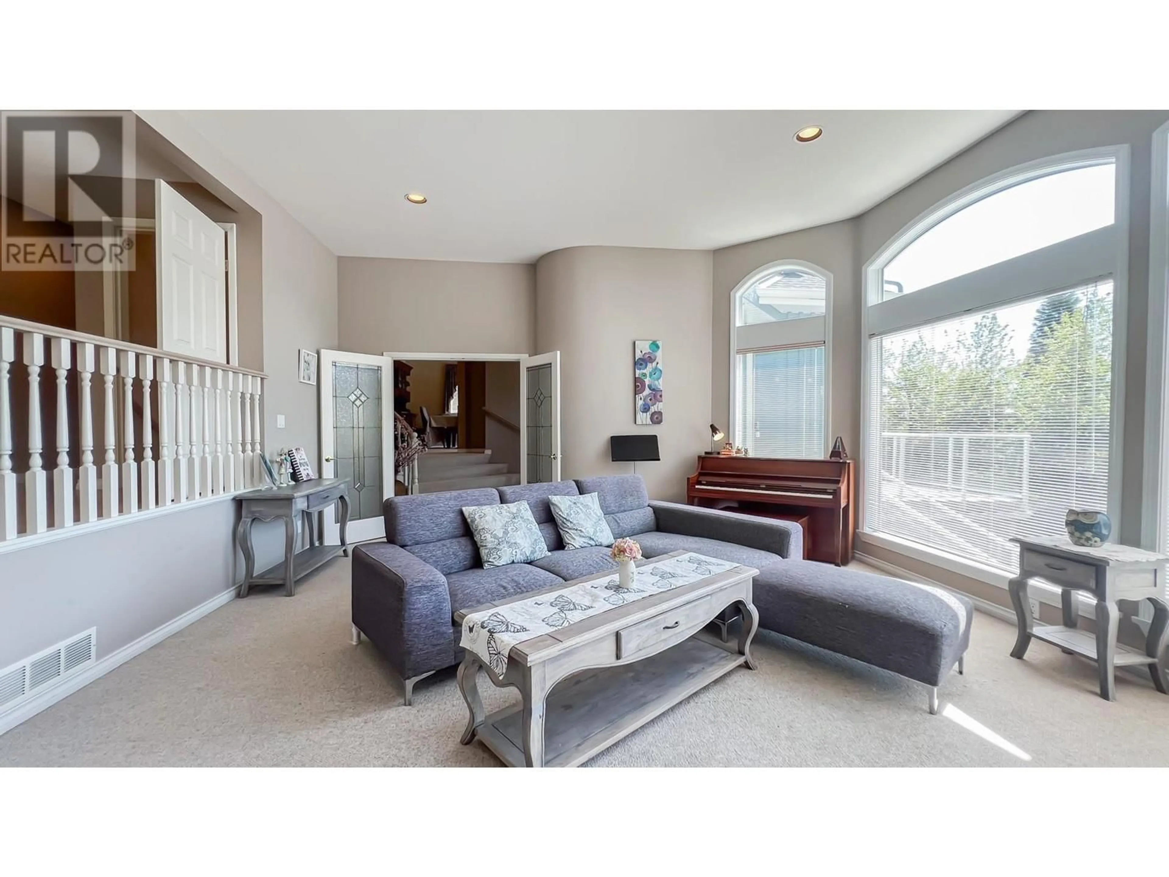 Living room with furniture, unknown for 3945 BRAEMAR PLACE, North Vancouver British Columbia V7N4M8