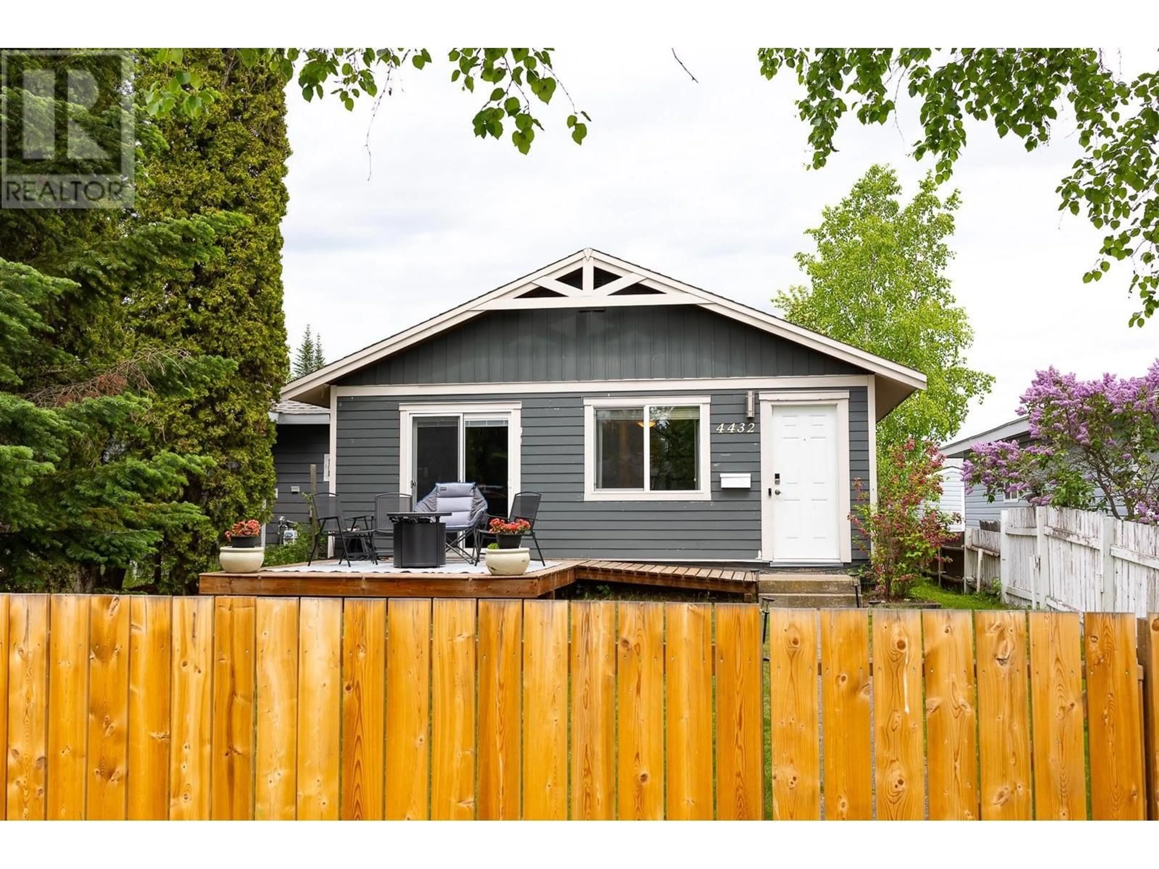Home with vinyl exterior material, street for 4432 1ST AVENUE, Prince George British Columbia V2M1C8