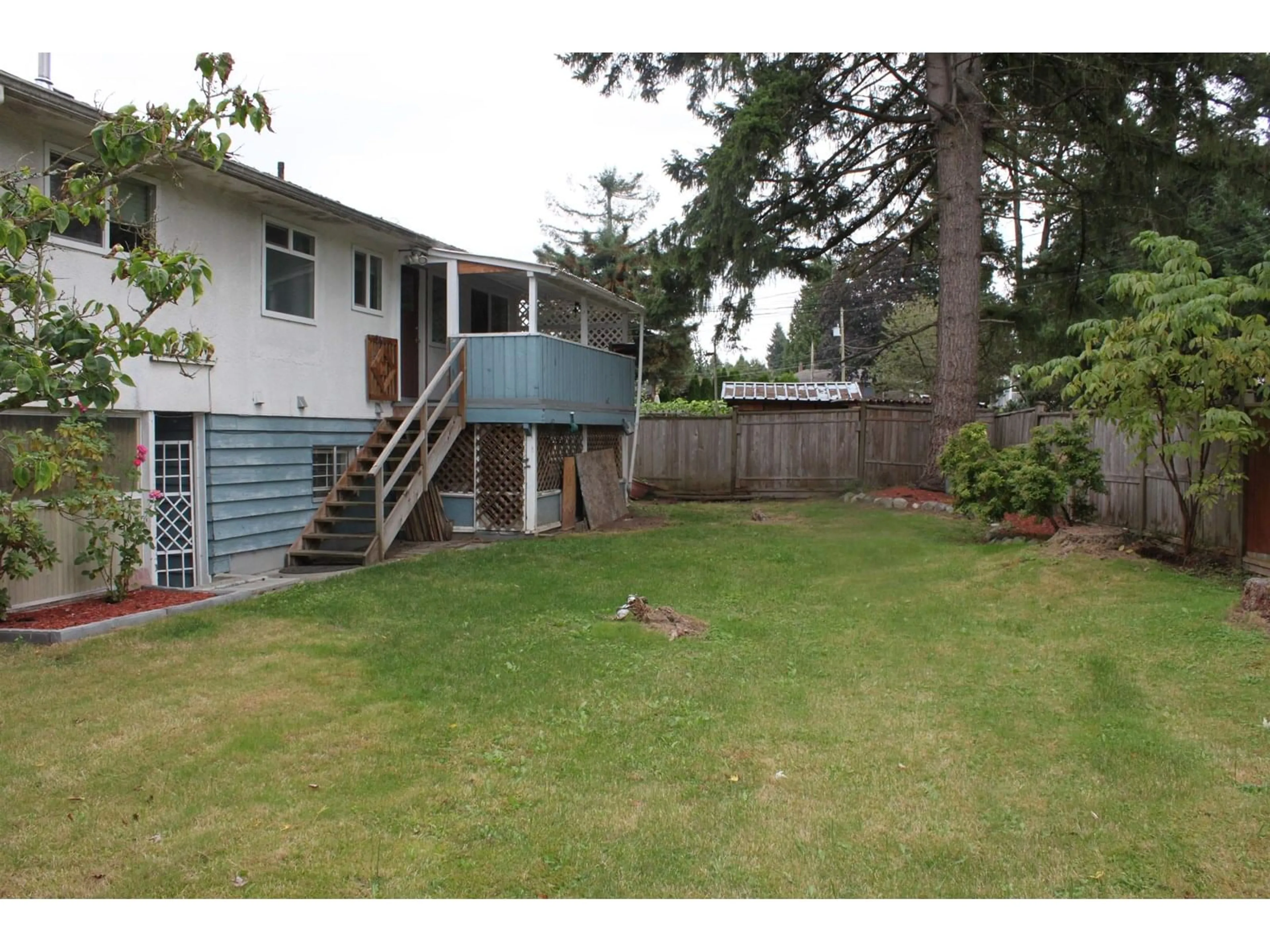 A pic from outside/outdoor area/front of a property/back of a property/a pic from drone, unknown for 10977 JAY, Surrey British Columbia V3R5B3