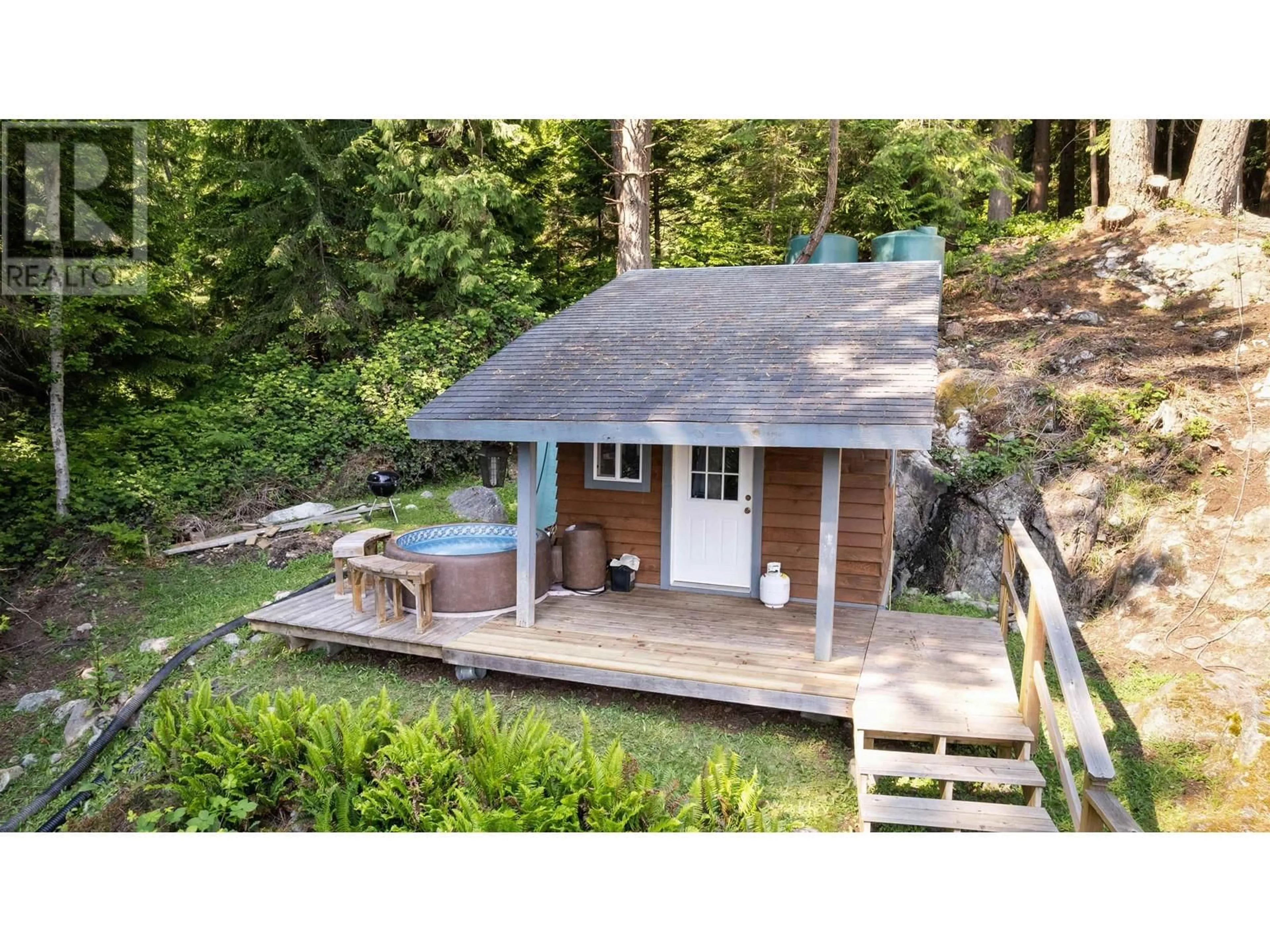 Shed for 304 ESPLANADE ROAD, Keats Island British Columbia V0N1V0