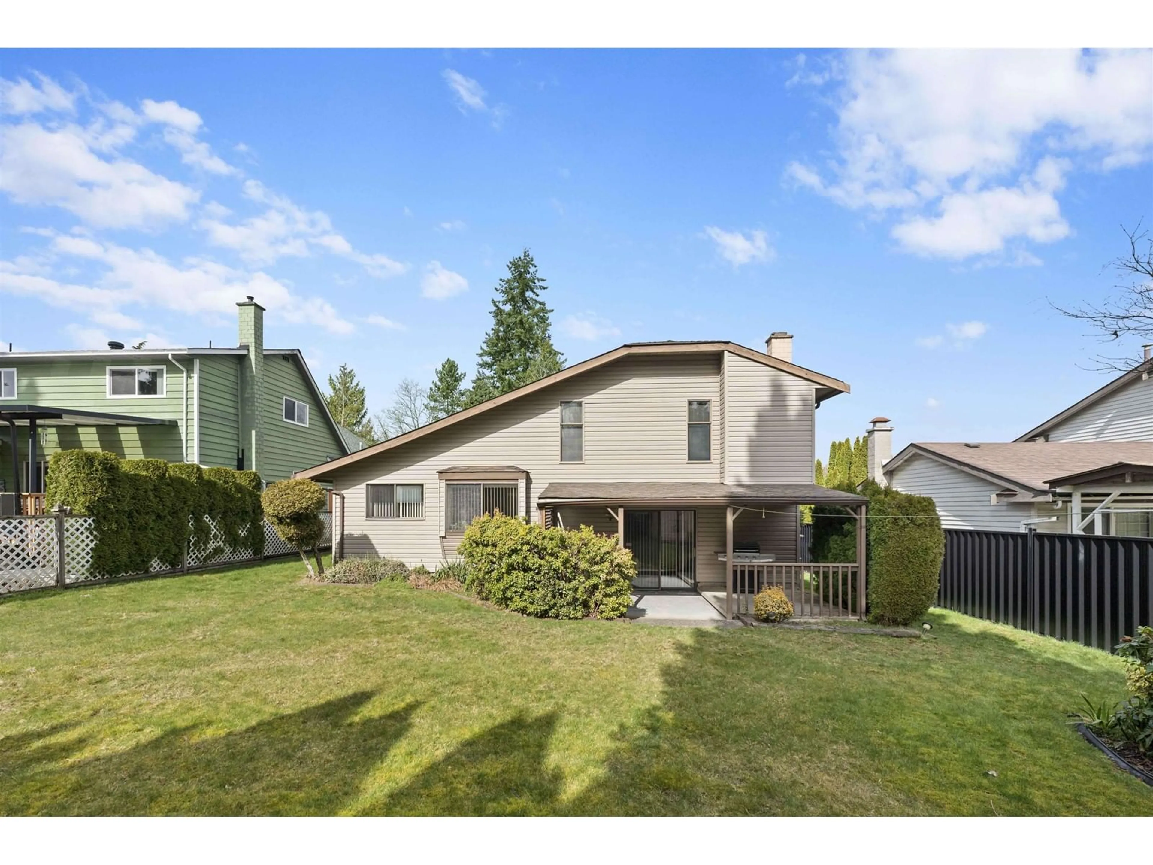 Unknown for 15632 98, Surrey British Columbia V4N2T7