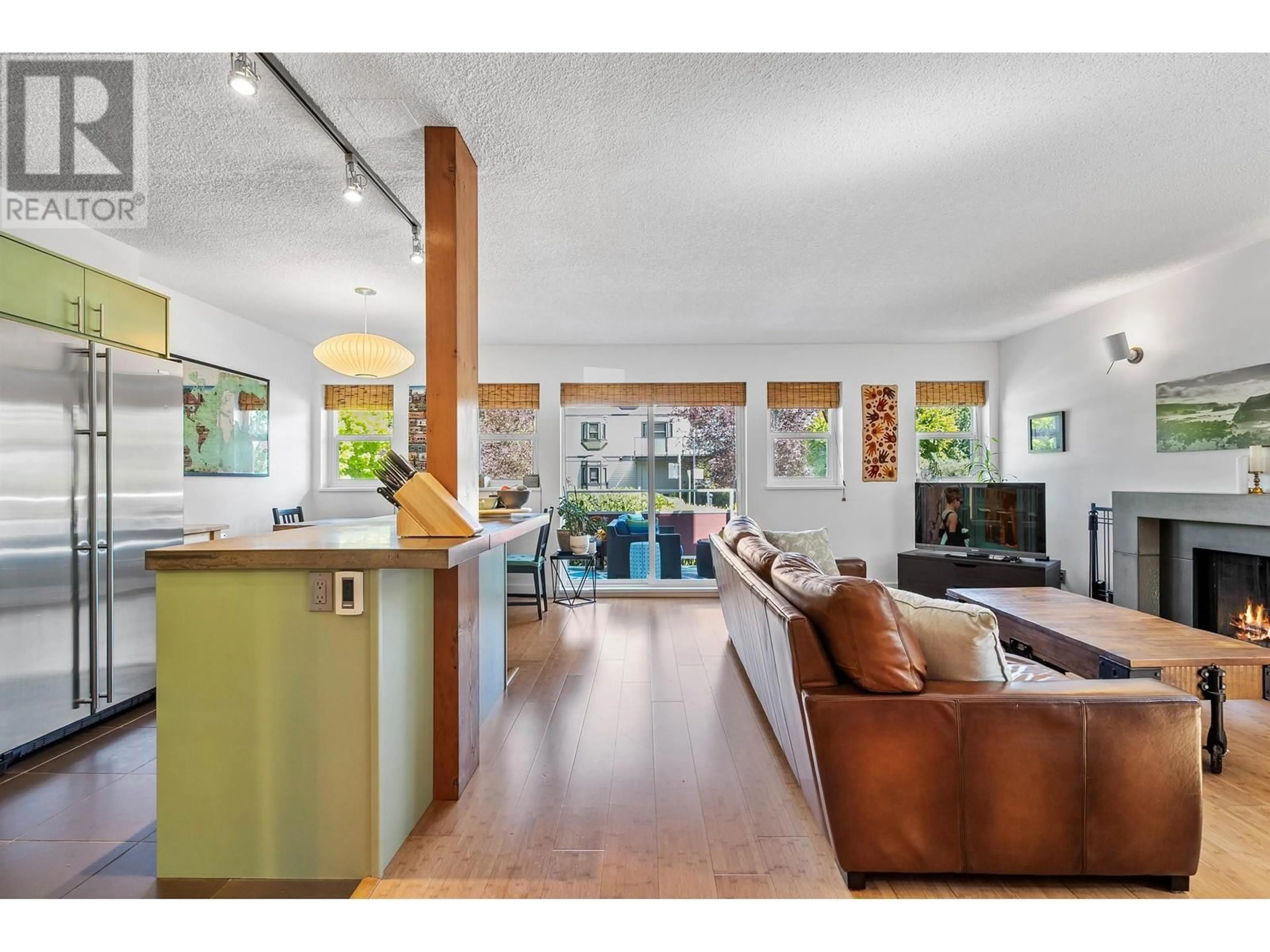 Open concept kitchen, unknown for 101 - 1206 14TH AVENUE, Vancouver British Columbia V6H1P9