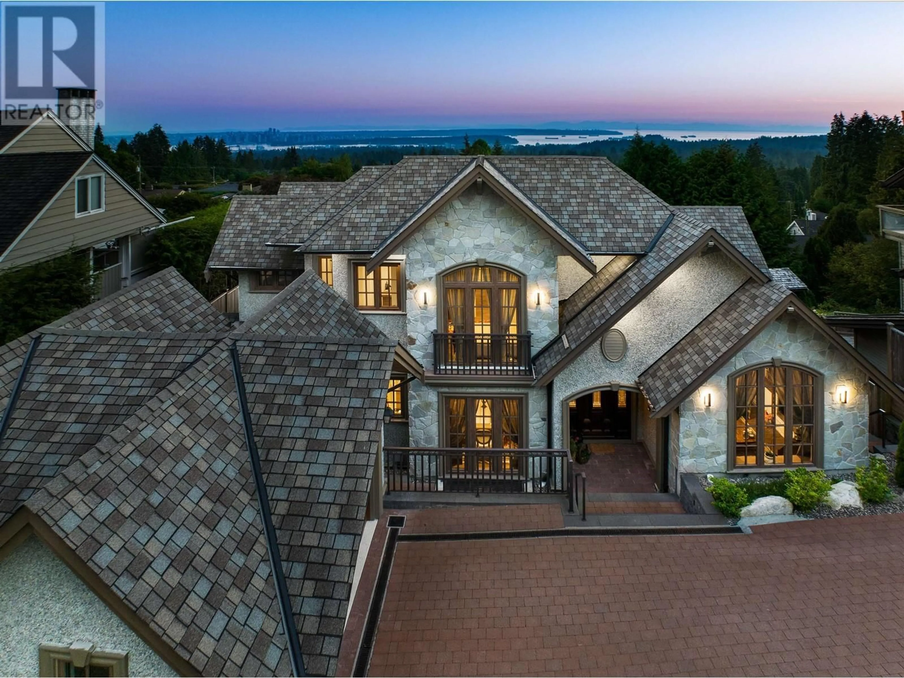 Home with brick exterior material, mountain view for 651 ALPINE COURT, North Vancouver British Columbia V7R2L7