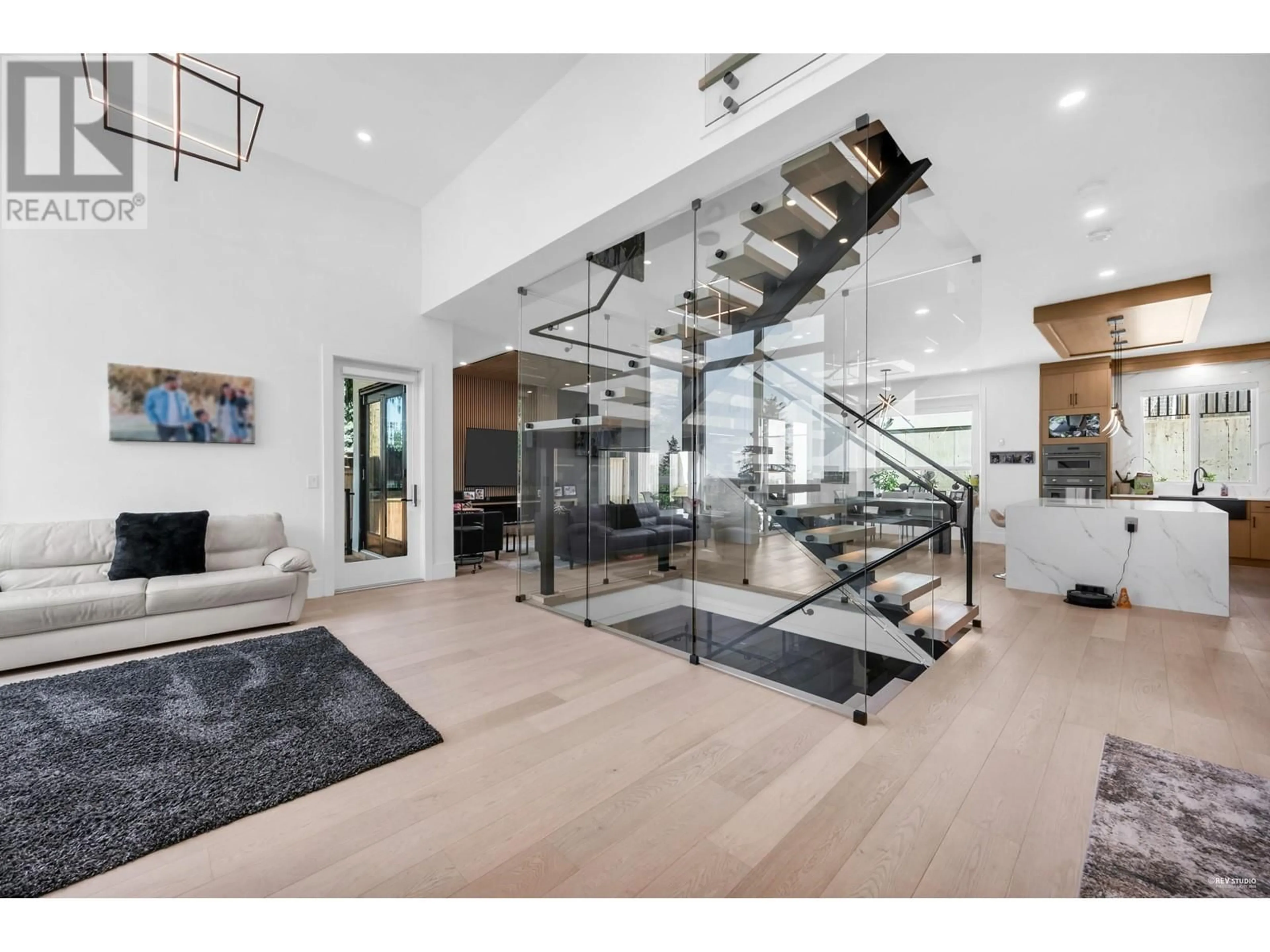 Unknown for 5243 CARSON STREET, Burnaby British Columbia V5J2Z3