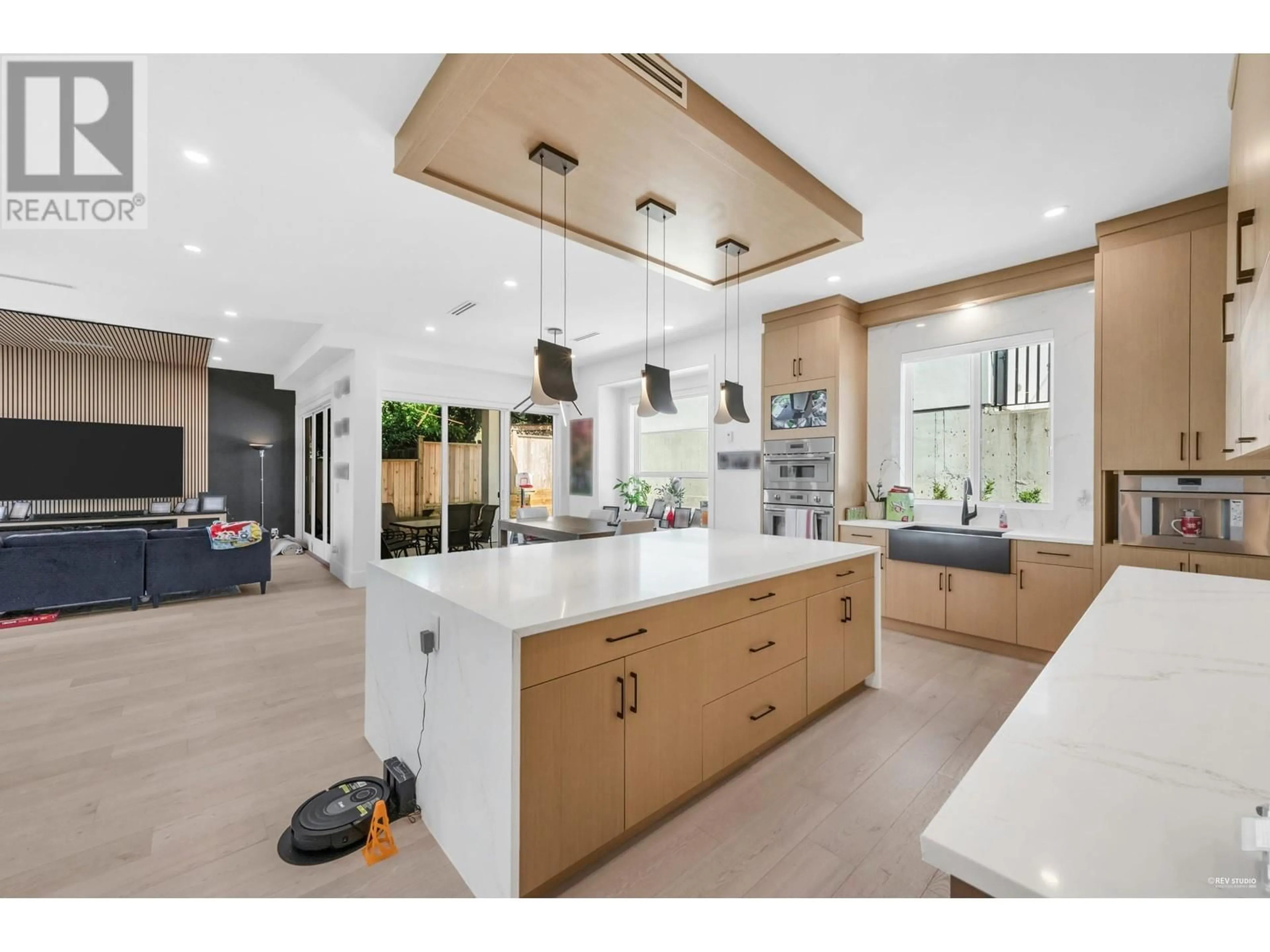 Open concept kitchen, unknown for 5243 CARSON STREET, Burnaby British Columbia V5J2Z3
