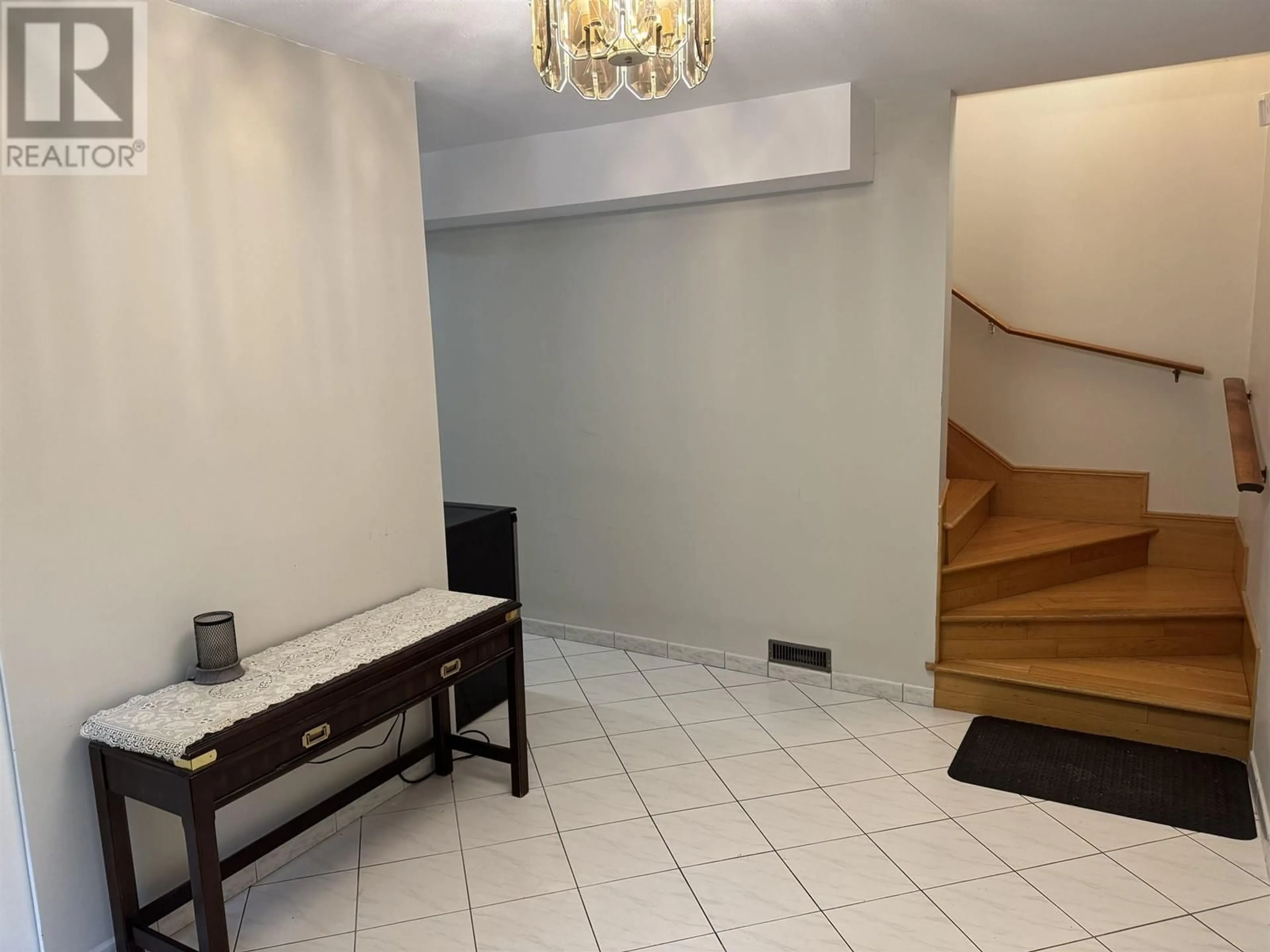 Unknown for 5031 HALIFAX STREET, Burnaby British Columbia V5B2N4