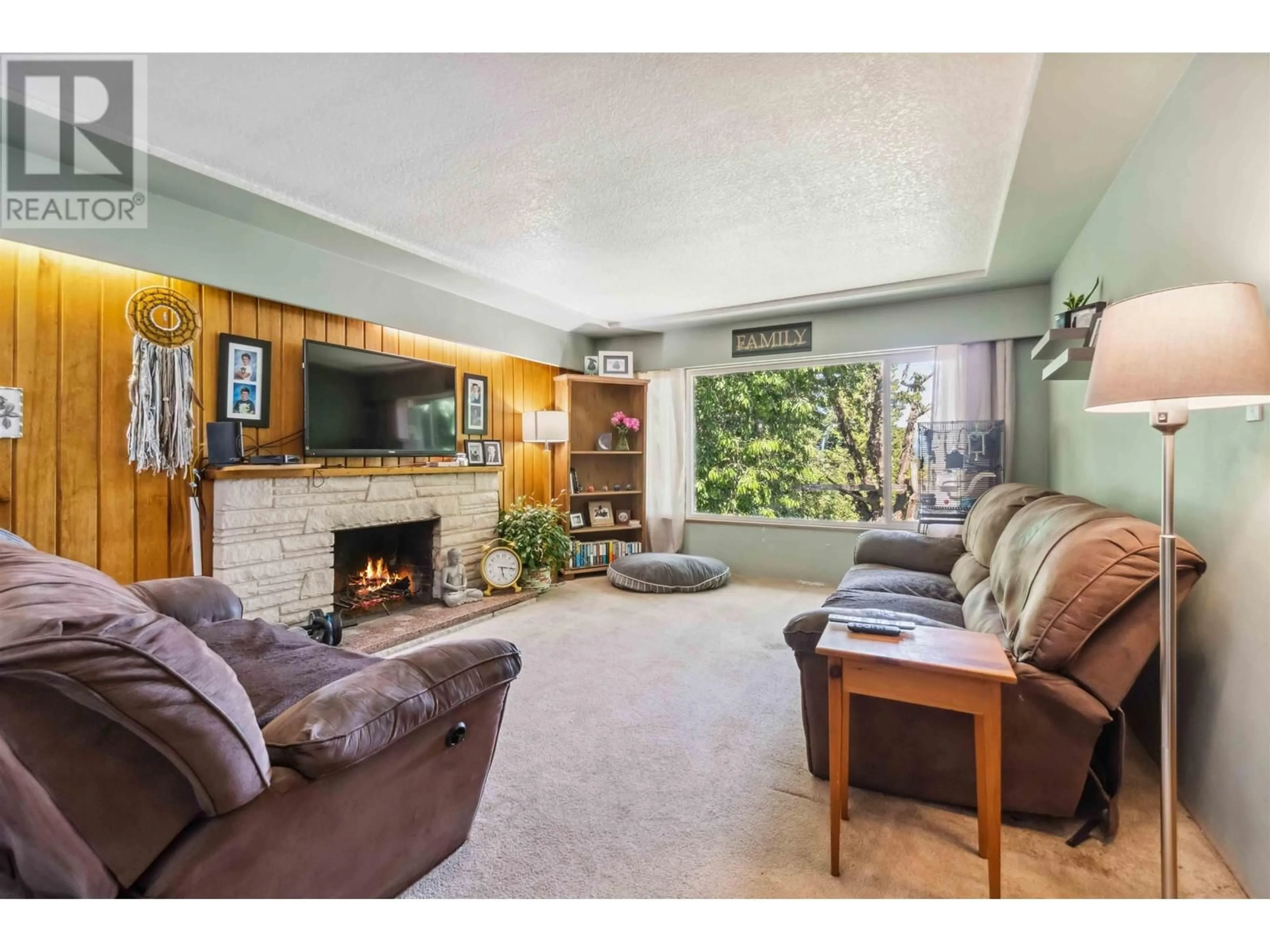 Living room with furniture, unknown for 6259 CANADA WAY, Burnaby British Columbia V5E3P1
