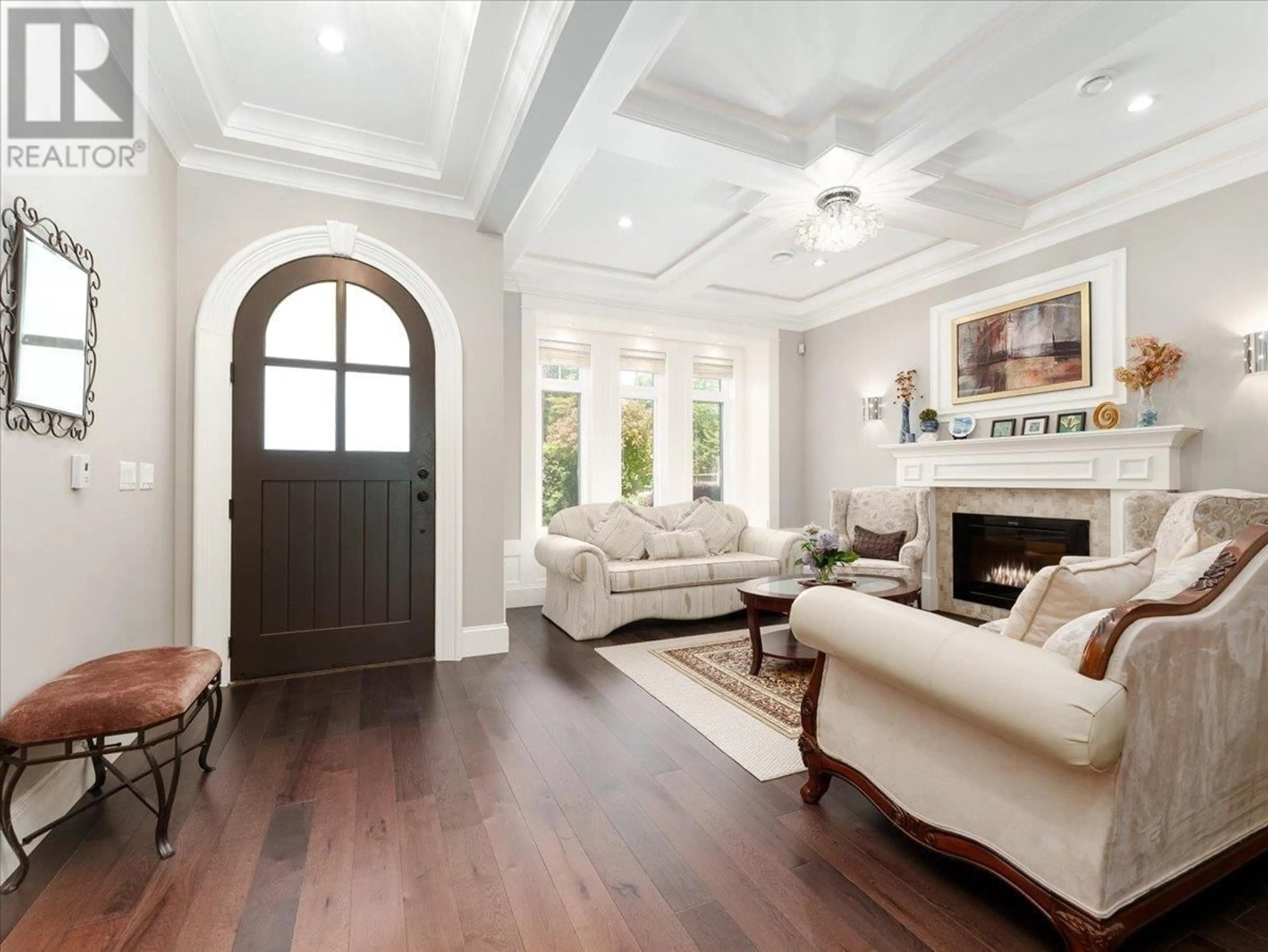 Indoor entryway for 3820 SHUSWAP AVENUE, Richmond British Columbia V7E2B1