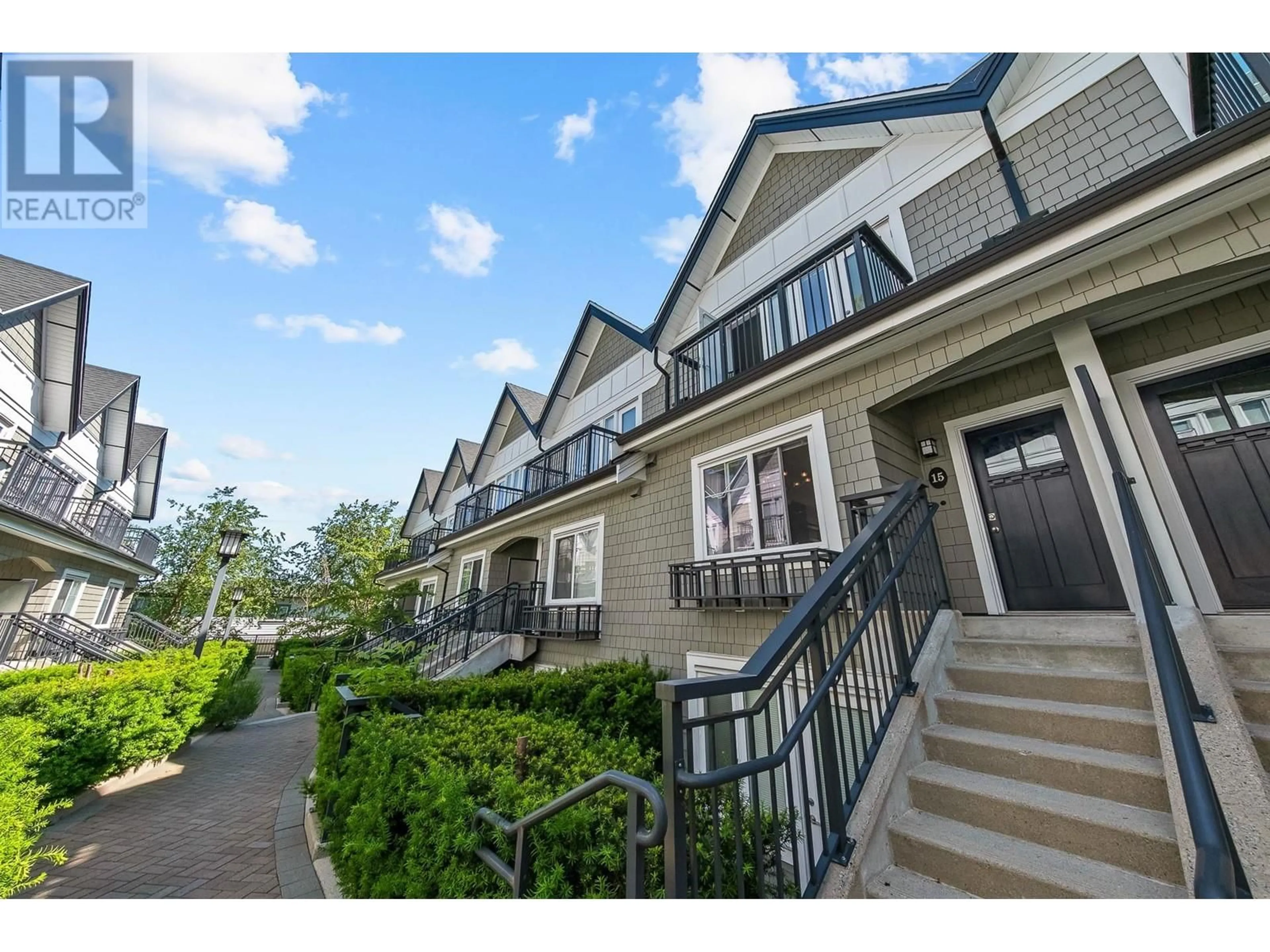 Unknown for 15 - 5655 CHAFFEY AVENUE, Burnaby British Columbia V5H2S1
