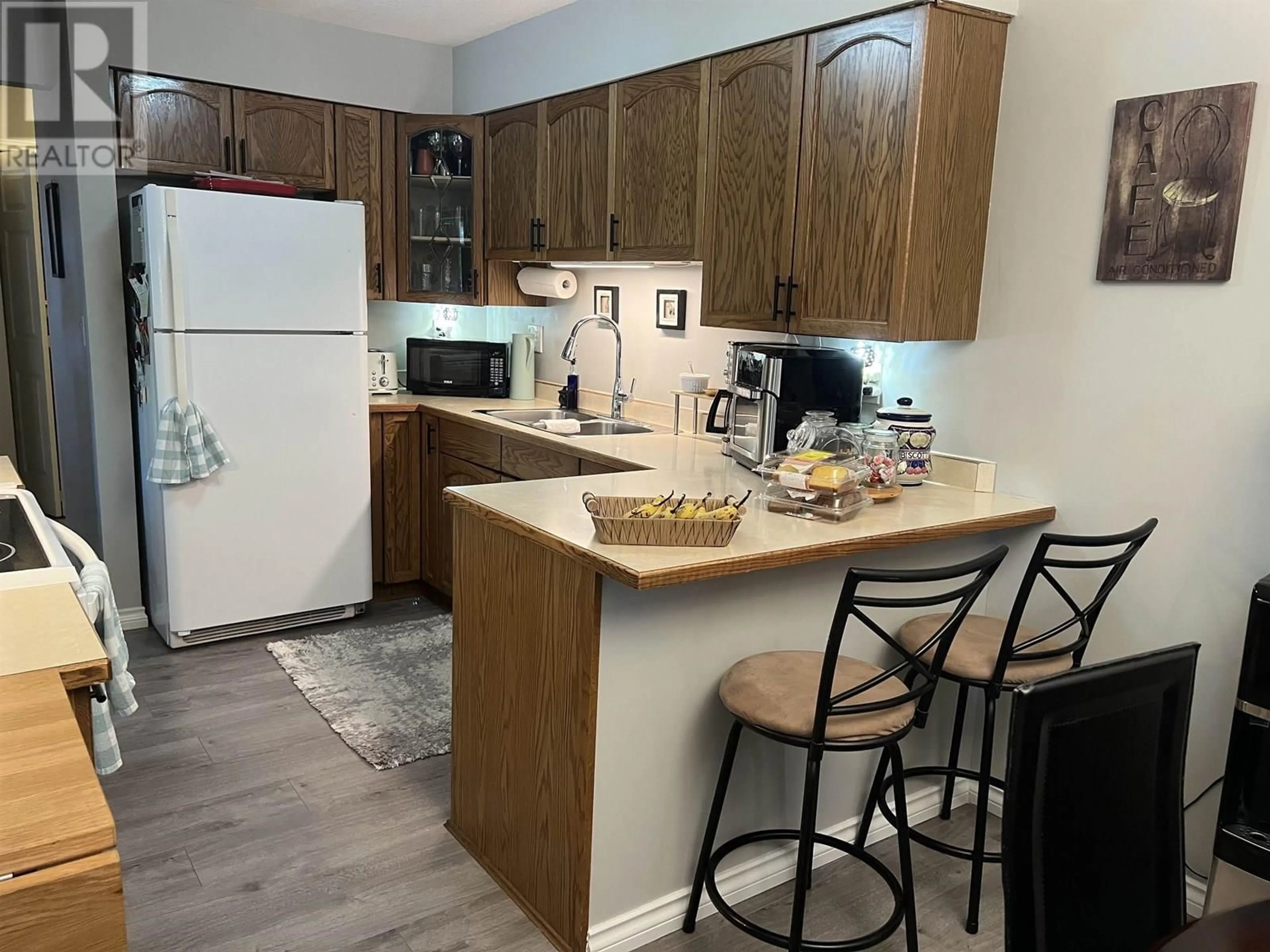 Standard kitchen, wood/laminate floor for 103 - 11578 225 STREET, Maple Ridge British Columbia V2X9W7
