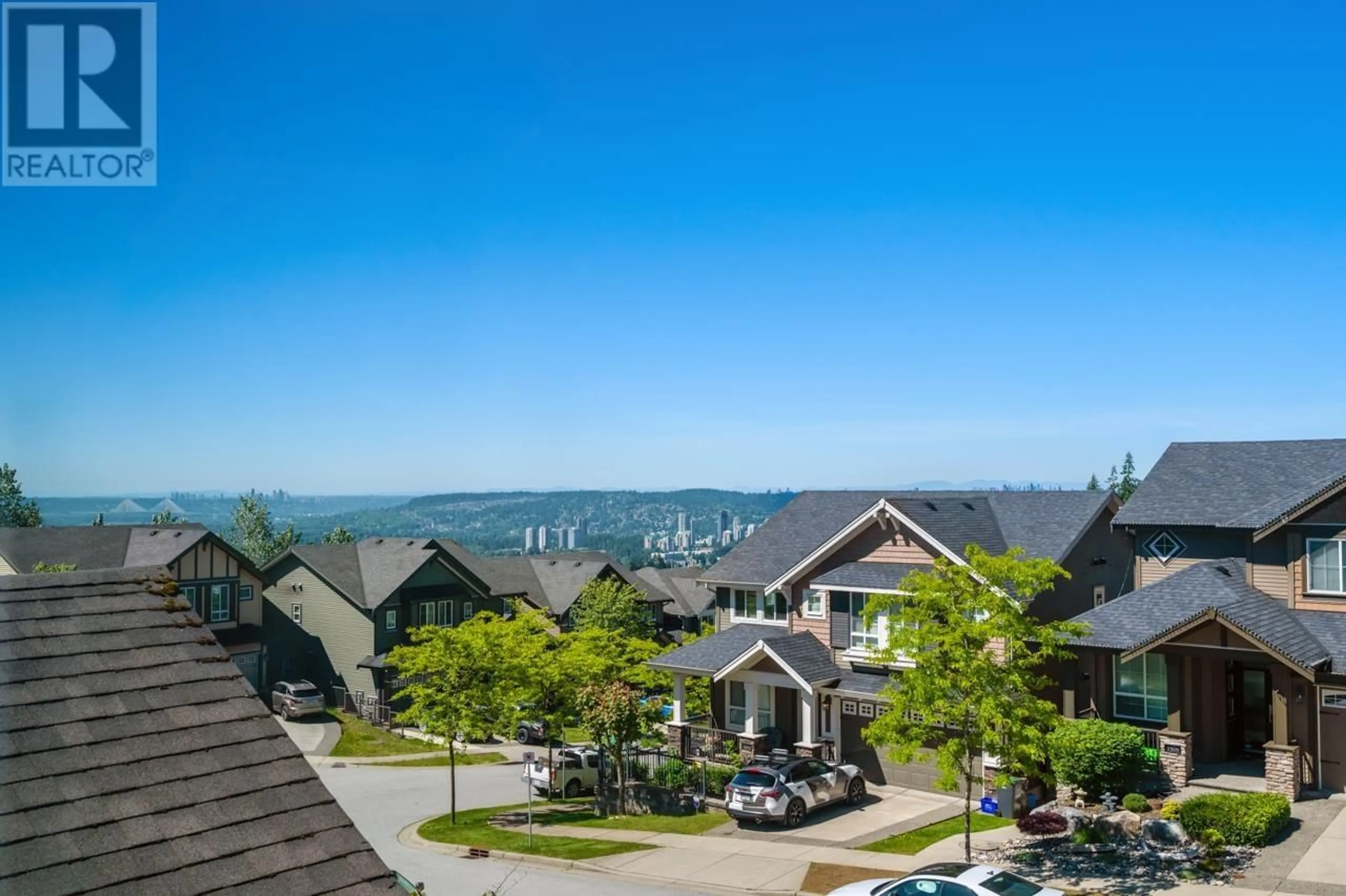 A pic from outside/outdoor area/front of a property/back of a property/a pic from drone, mountain view for 1521 SHORE VIEW PLACE, Coquitlam British Columbia V3E0J6