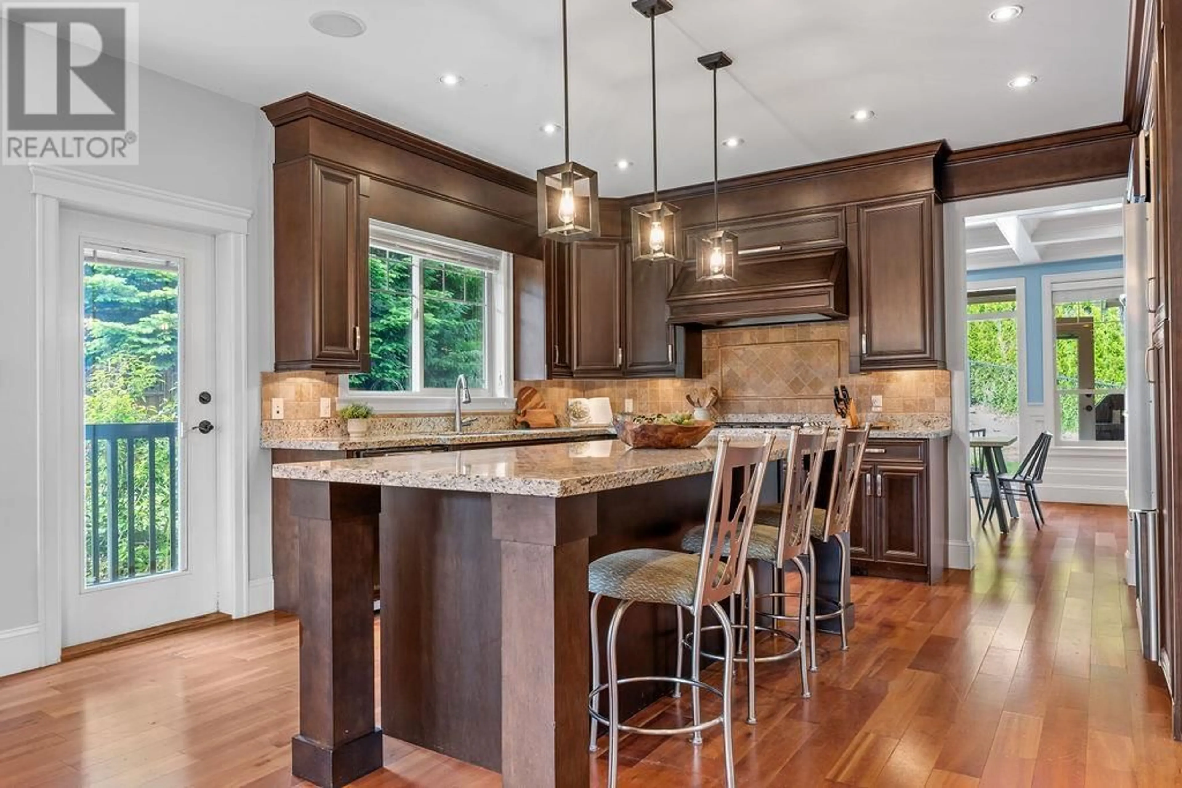 Open concept kitchen, unknown for 1041 GLACIER VIEW PLACE, Squamish British Columbia V8B0G1