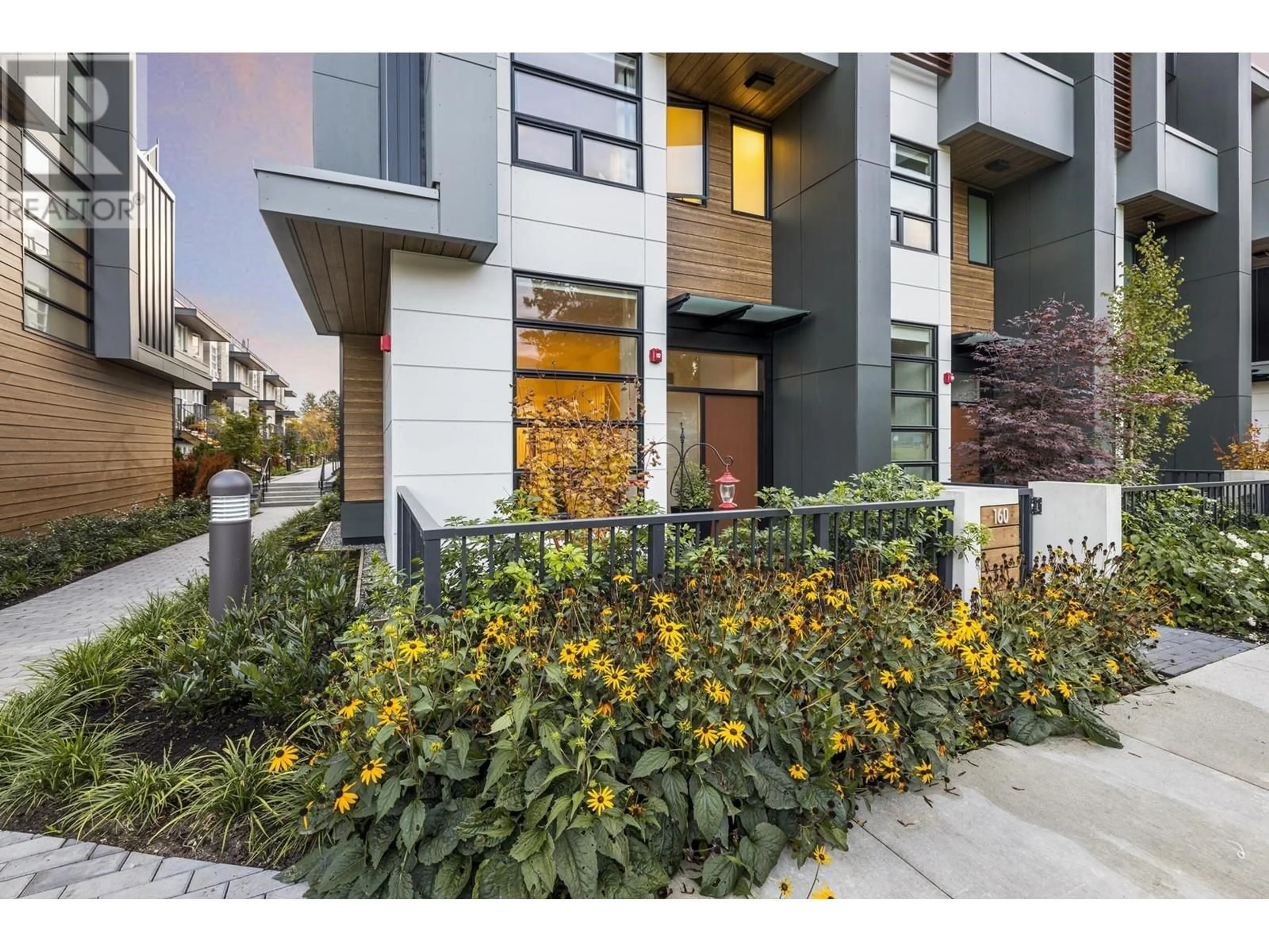 Unknown for 160 - 2060 CURLING ROAD, North Vancouver British Columbia V7P0E1