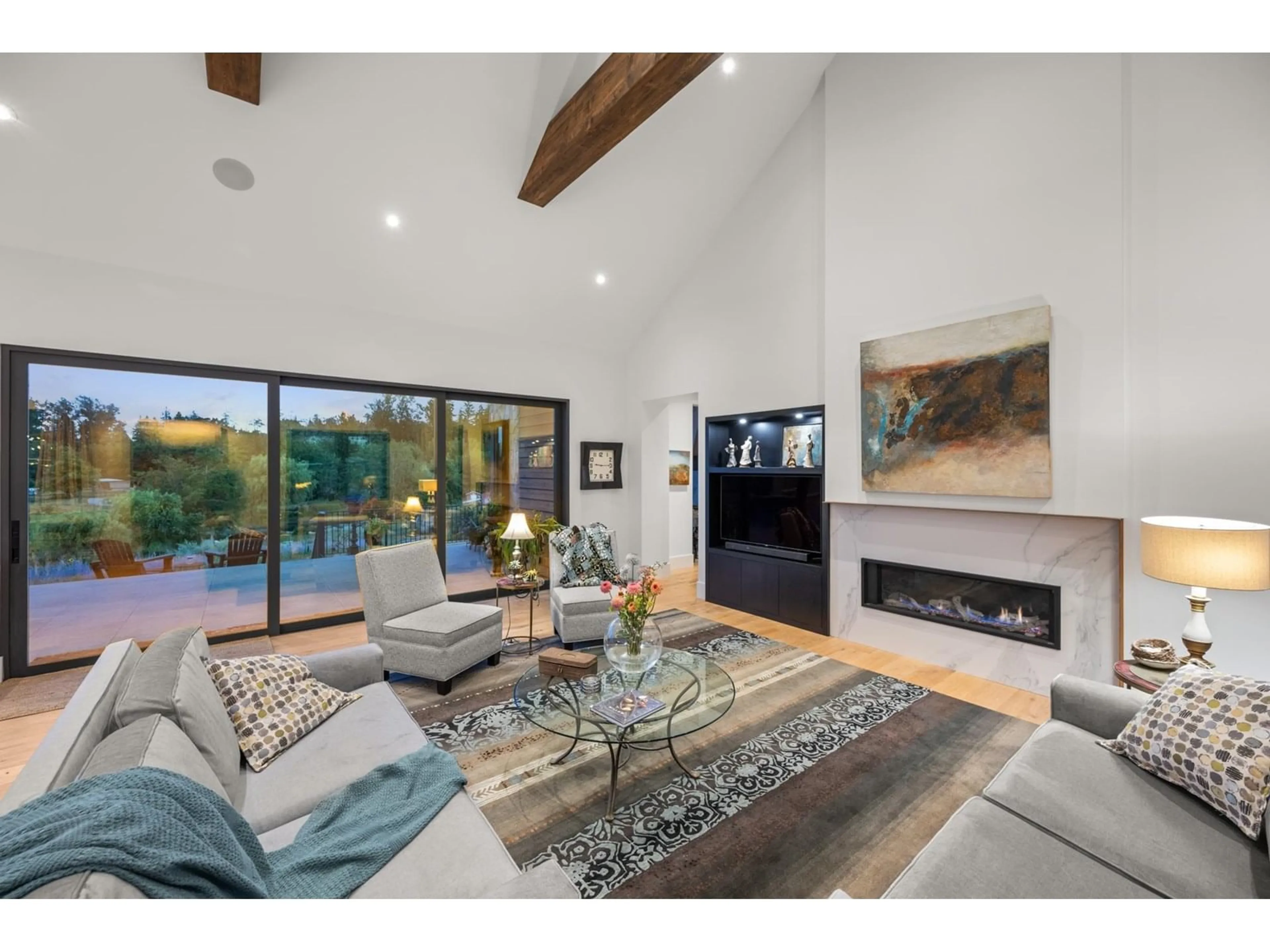 Living room with furniture, unknown for 2768 256, Langley British Columbia V4W1Y4