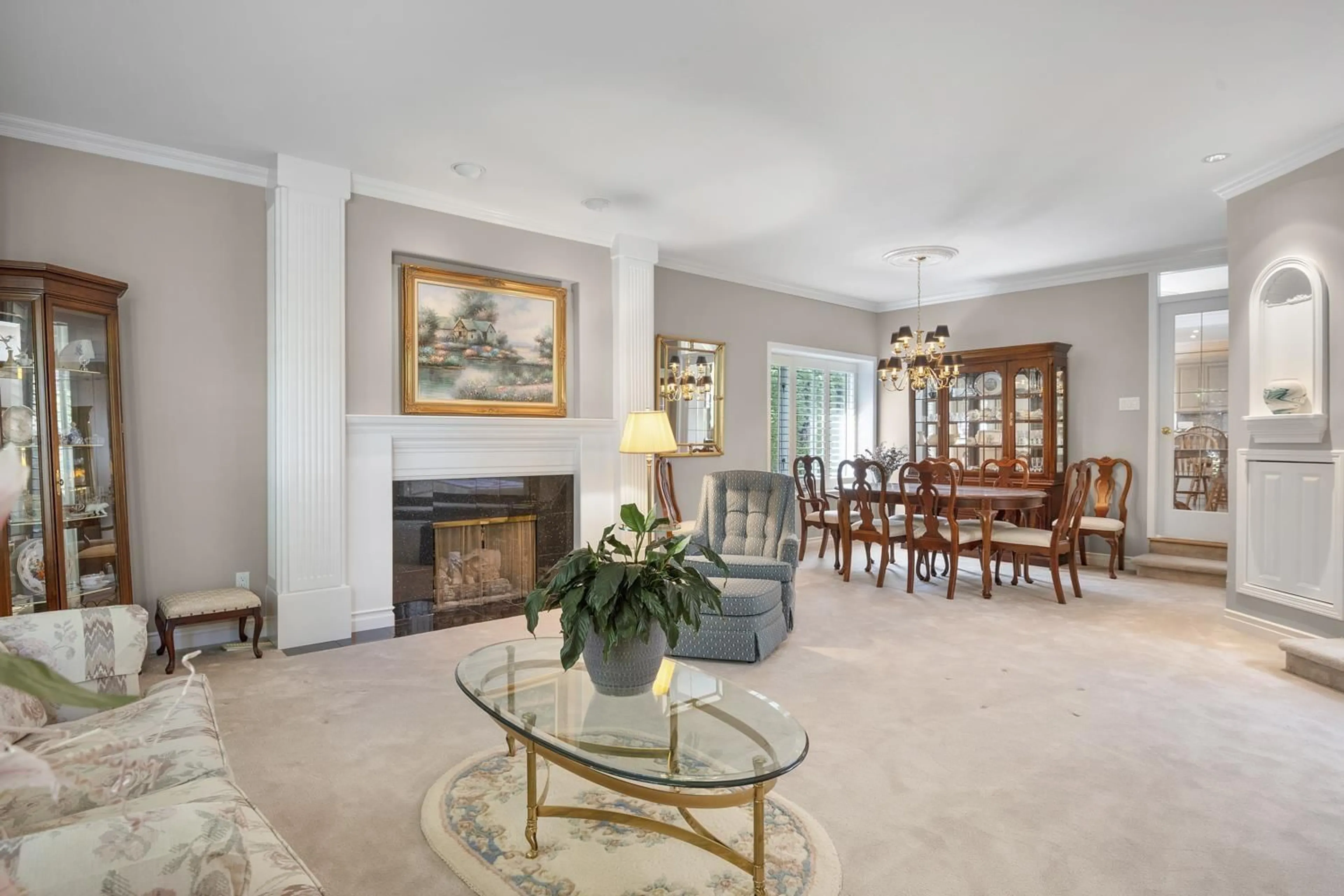 Living room with furniture, unknown for 2023 132A, Surrey British Columbia V4A9K2
