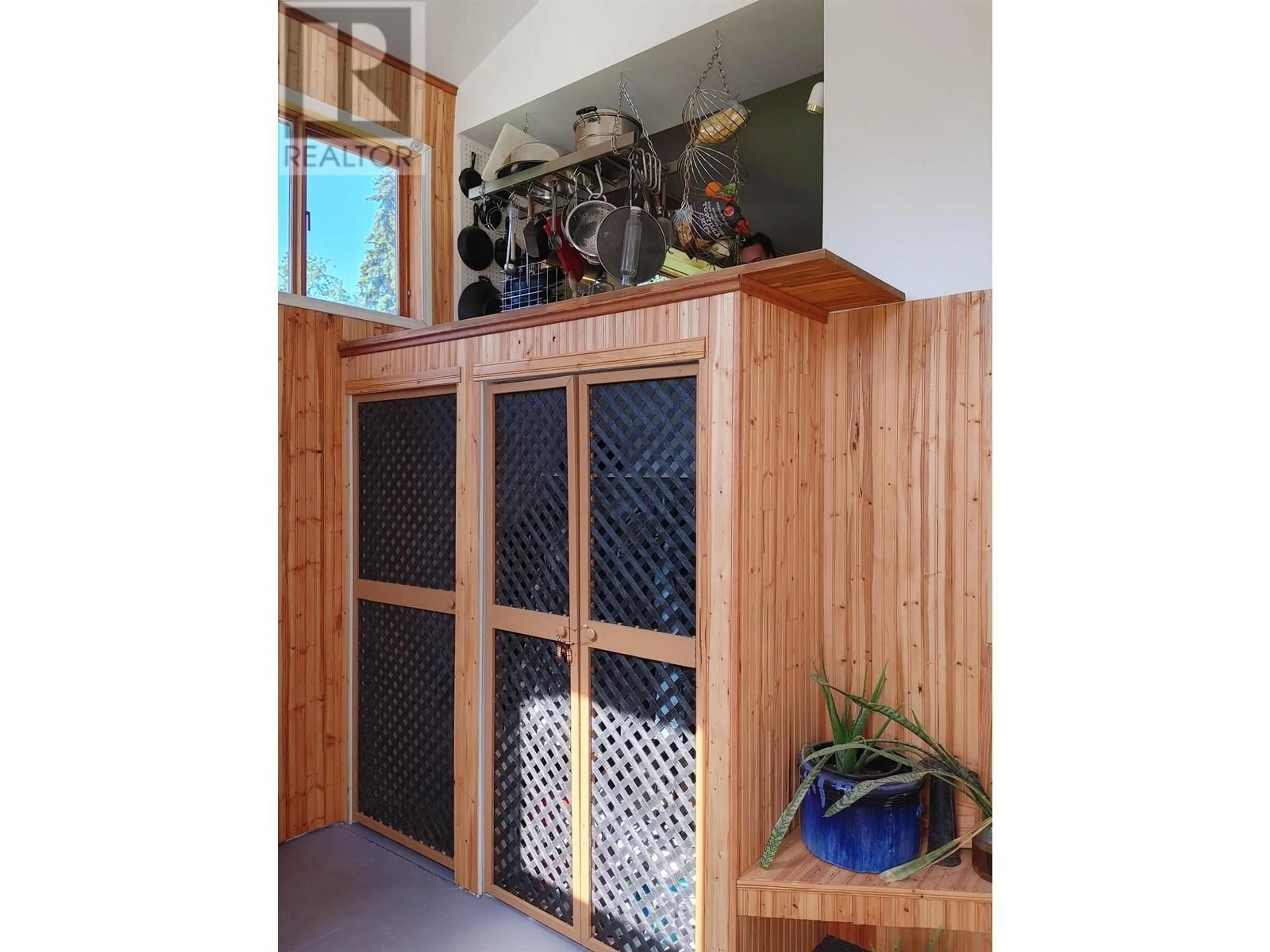 Storage room or clothes room or walk-in closet for 7814 LITTLE FORT 24 HIGHWAY, Lone Butte British Columbia V0K1X2
