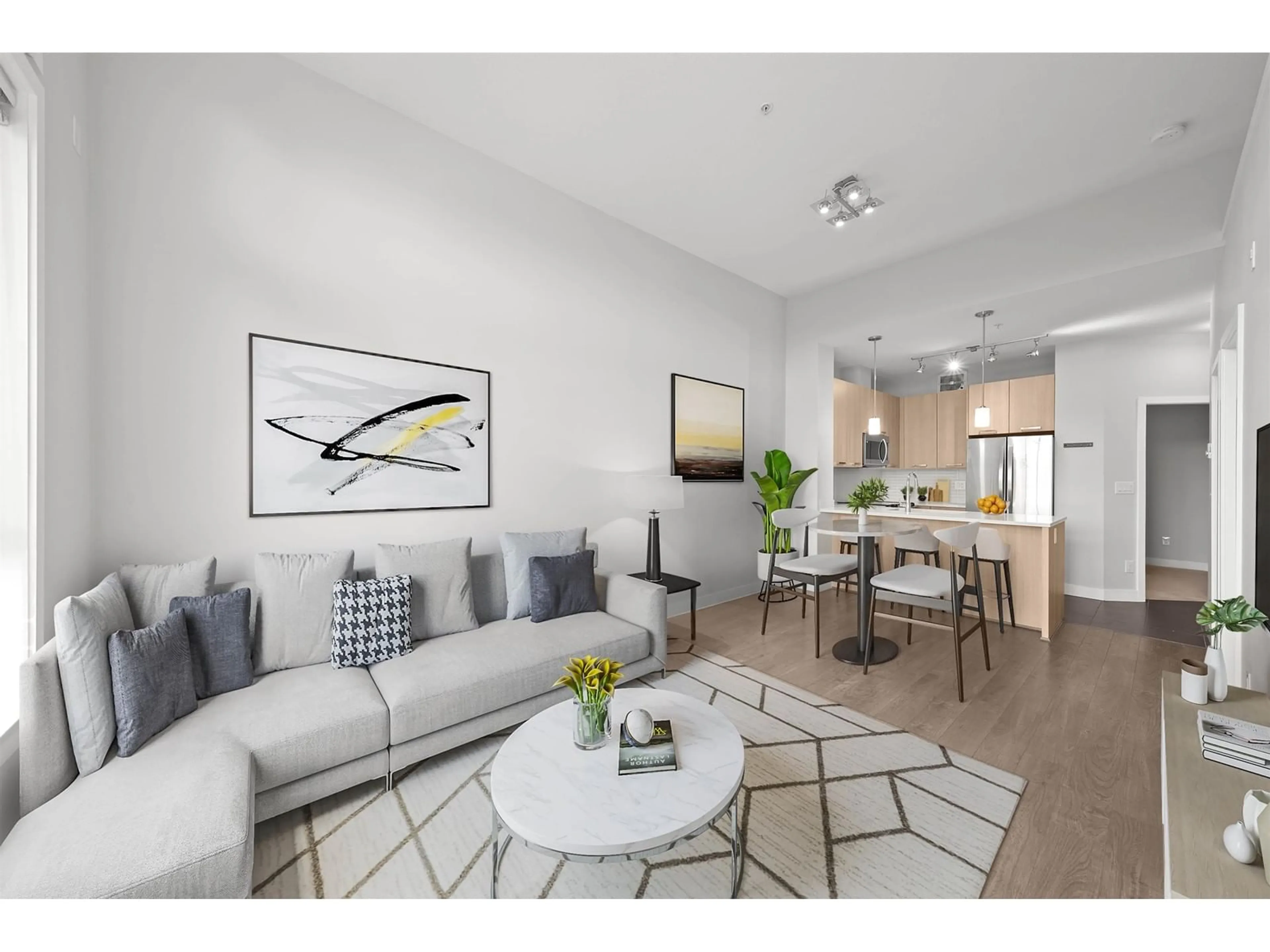 Living room with furniture, unknown for 502 - 15388 105, Surrey British Columbia V3R0C4