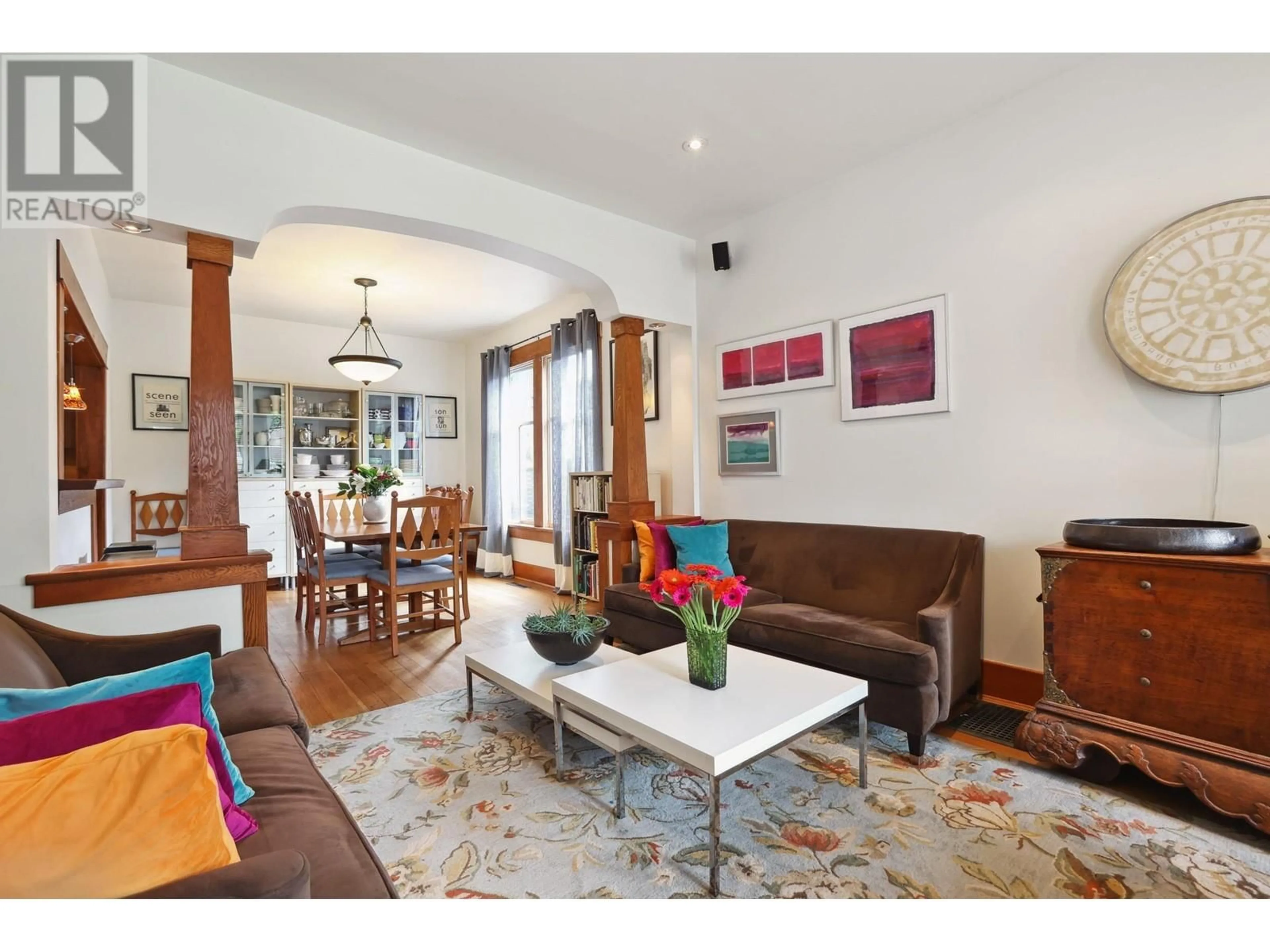 Living room with furniture, unknown for 937 10TH AVENUE, Vancouver British Columbia V5T2B3