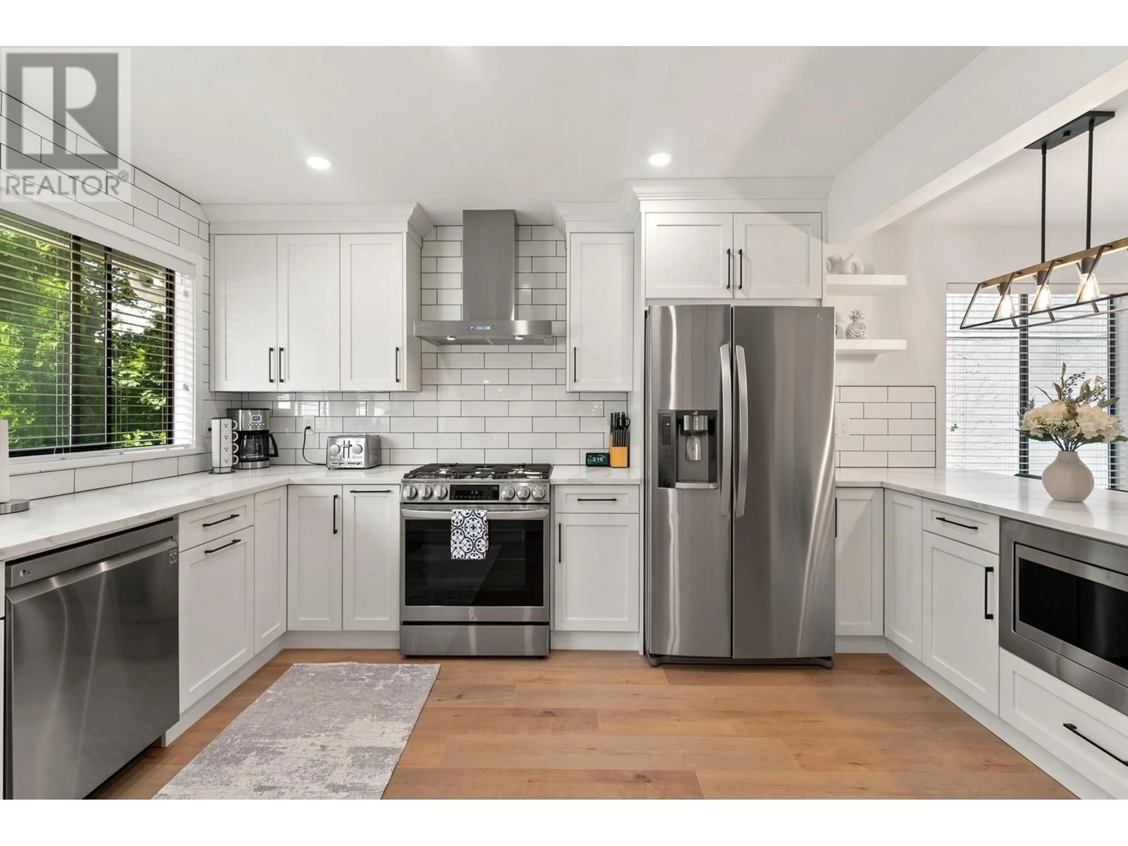 Open concept kitchen, unknown for 134 CROTEAU COURT, Coquitlam British Columbia V3K6E2