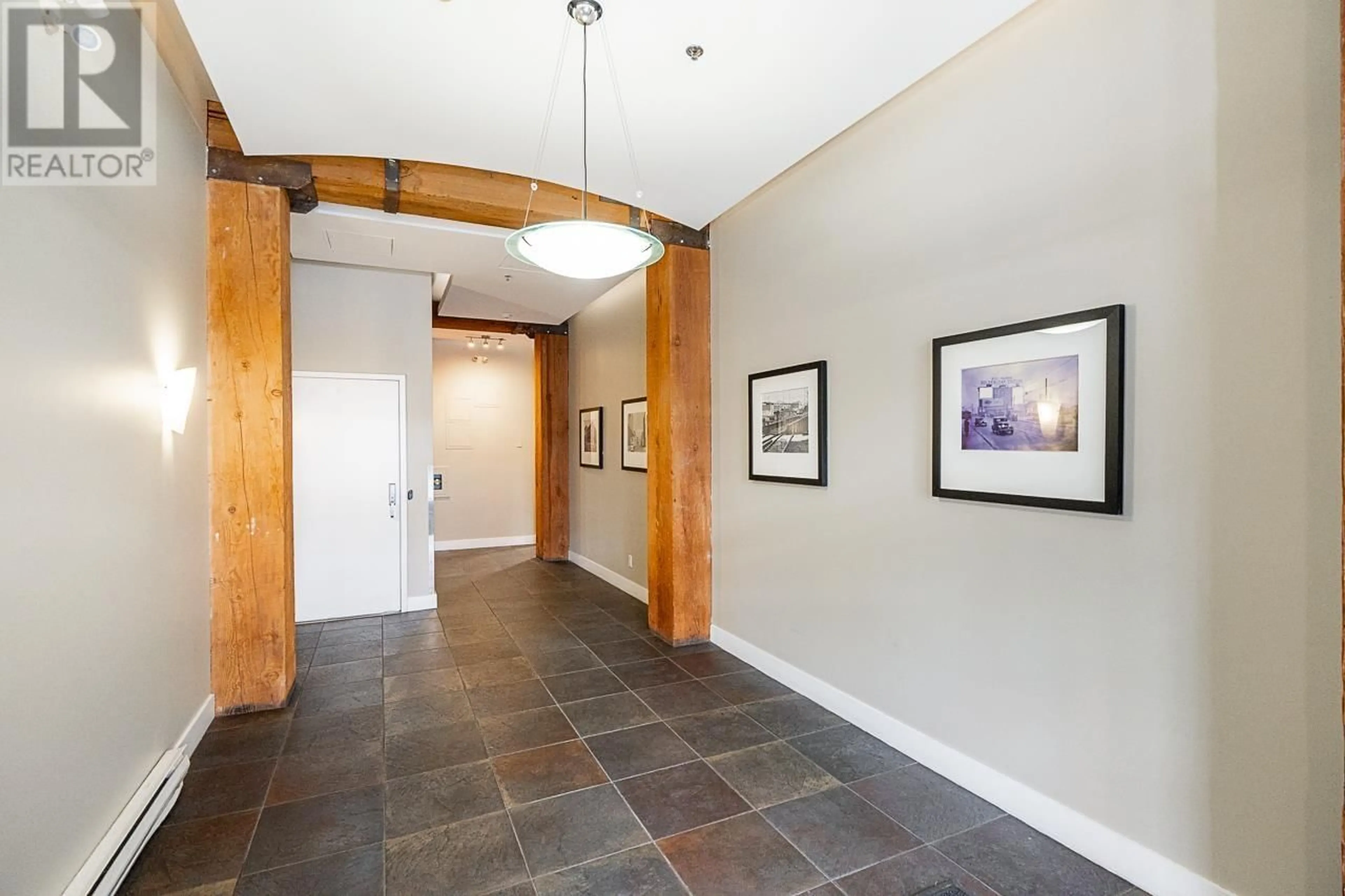 Indoor foyer for 304 - 1178 HAMILTON STREET, Vancouver British Columbia V6B2S2