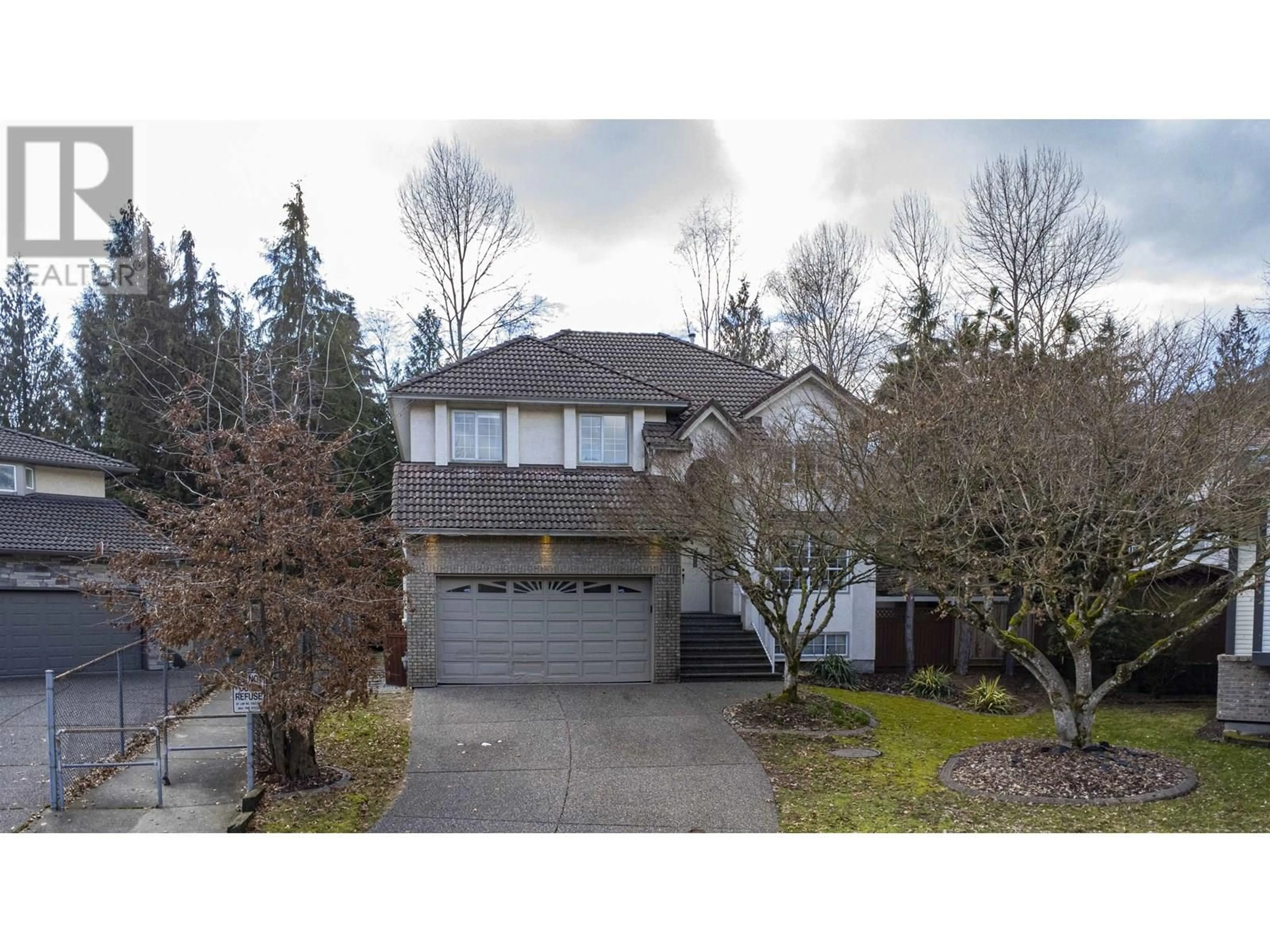 A pic from outside/outdoor area/front of a property/back of a property/a pic from drone, street for 3321 HOCKADAY PLACE, Coquitlam British Columbia V3E2X9
