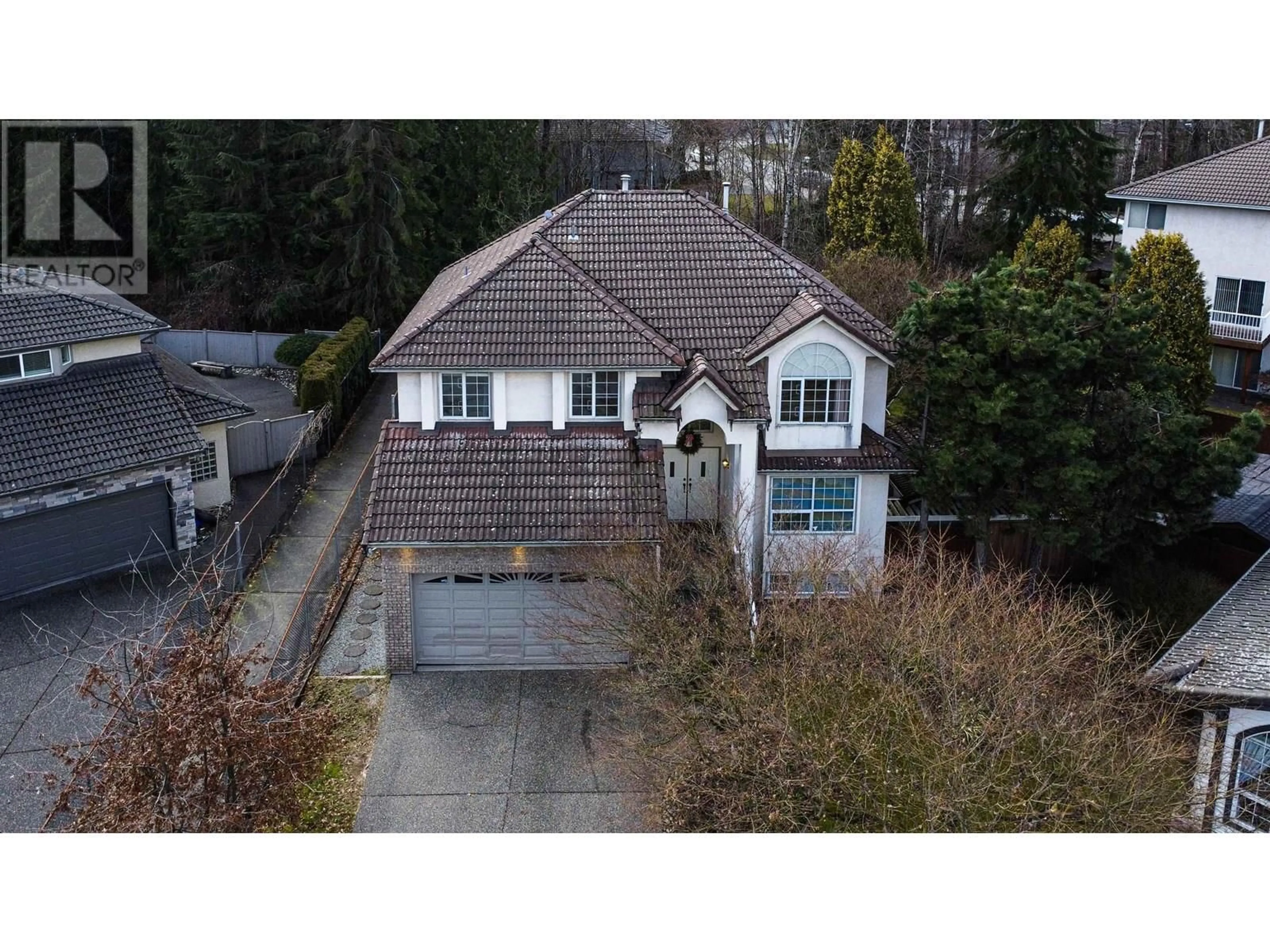 A pic from outside/outdoor area/front of a property/back of a property/a pic from drone, street for 3321 HOCKADAY PLACE, Coquitlam British Columbia V3E2X9
