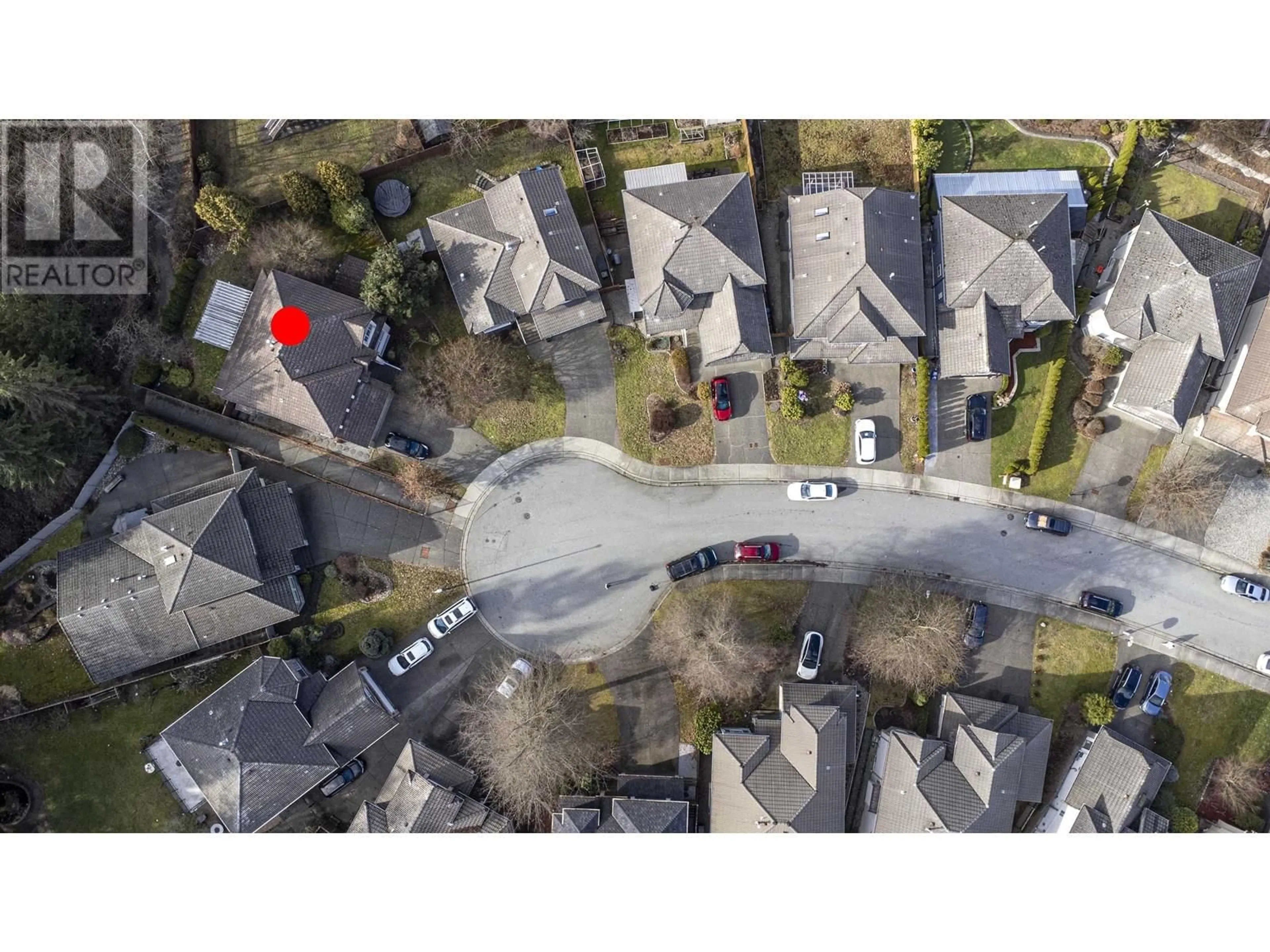 A pic from outside/outdoor area/front of a property/back of a property/a pic from drone, street for 3321 HOCKADAY PLACE, Coquitlam British Columbia V3E2X9