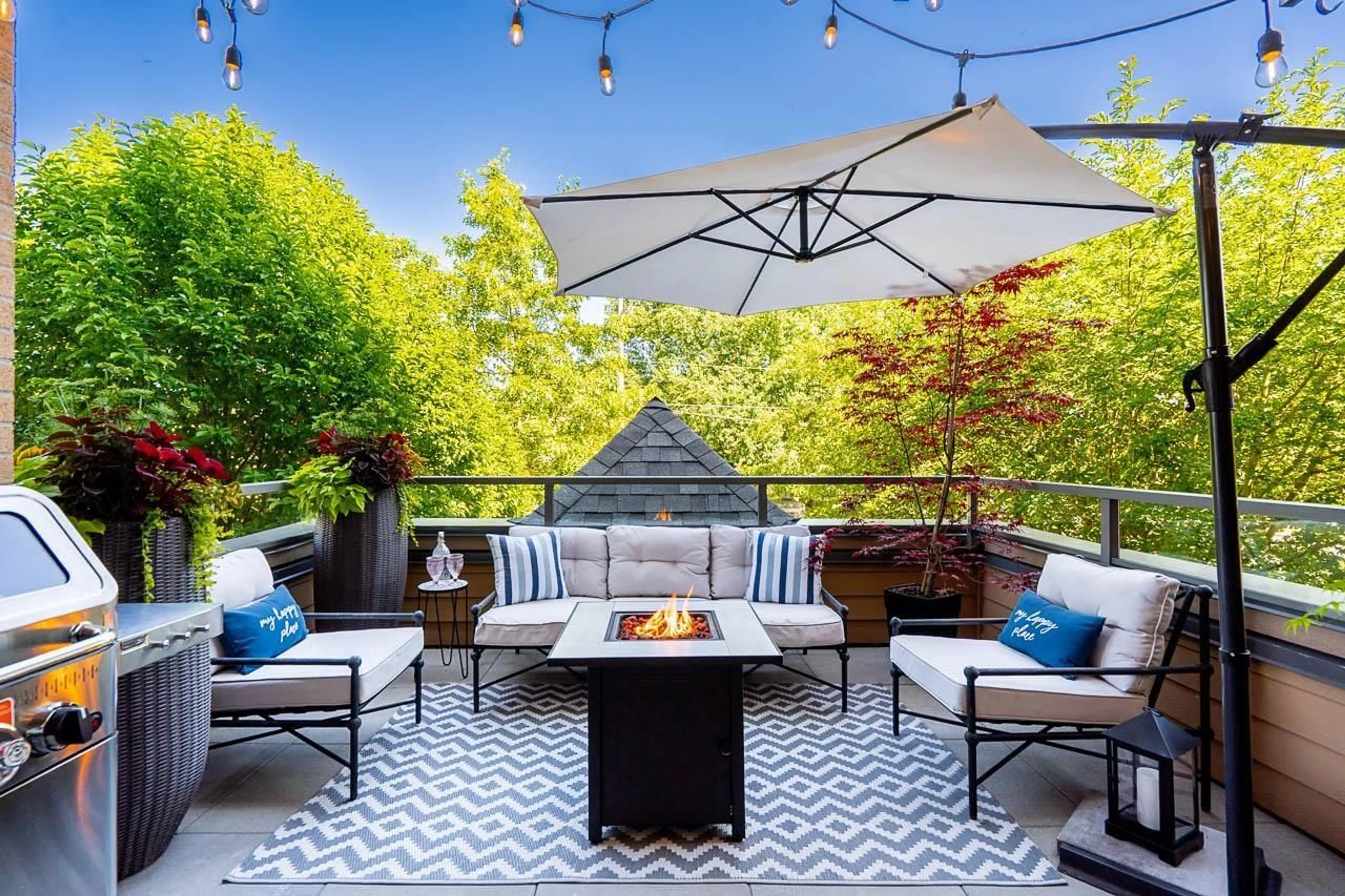 Patio, unknown for 209 - 5811 177B, Surrey British Columbia V3S4J4