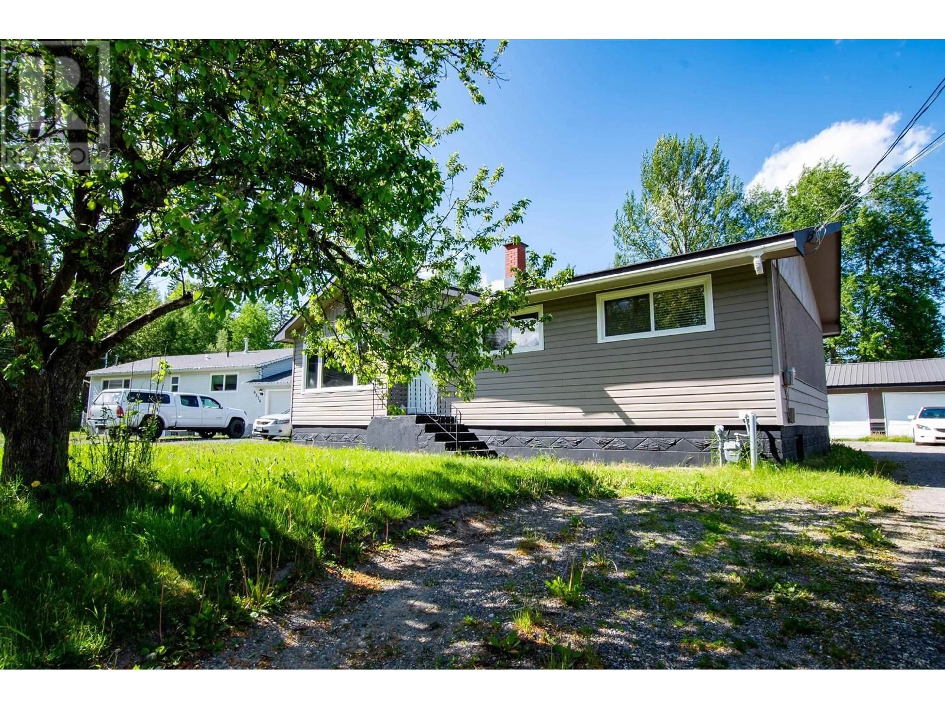 A pic from outside/outdoor area/front of a property/back of a property/a pic from drone, street for 8370 CINCH LOOP, Prince George British Columbia V2N6N2