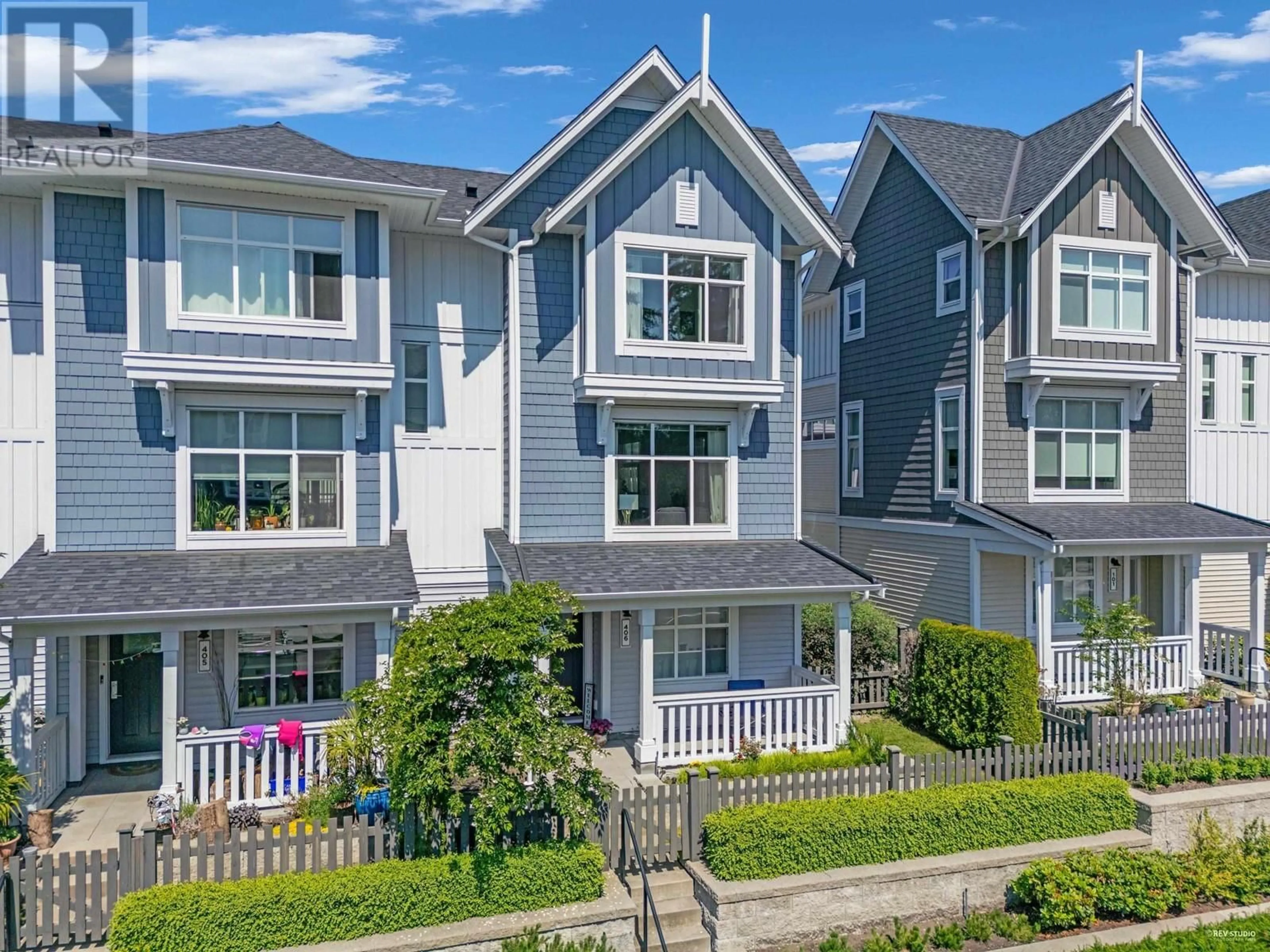 Home with vinyl exterior material, mountain view for 406 - 11295 PAZARENA PLACE, Maple Ridge British Columbia V2X4K9