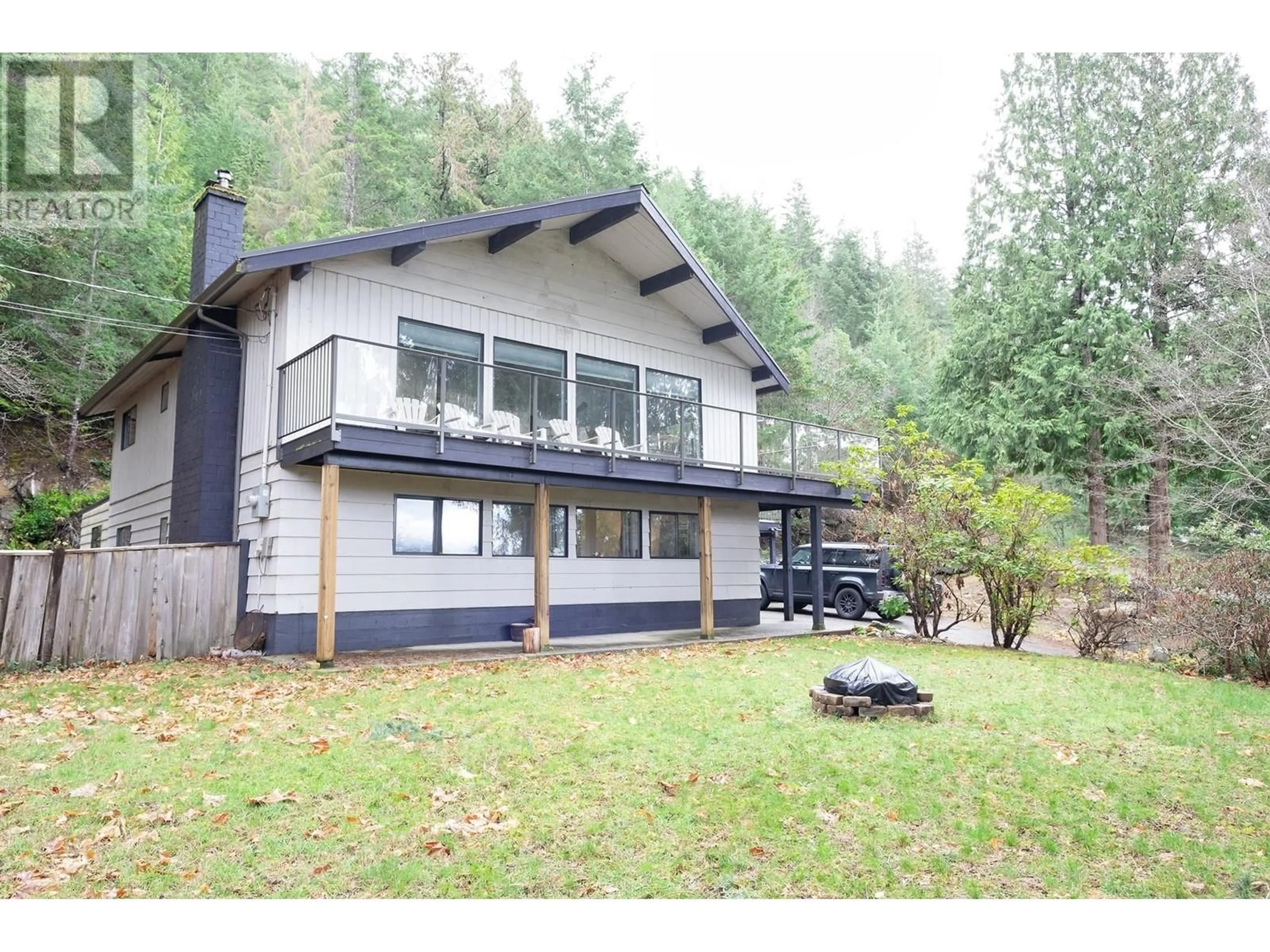 Home with vinyl exterior material, unknown for 12870 DOGWOOD DRIVE, Pender Harbour British Columbia V0N2H1