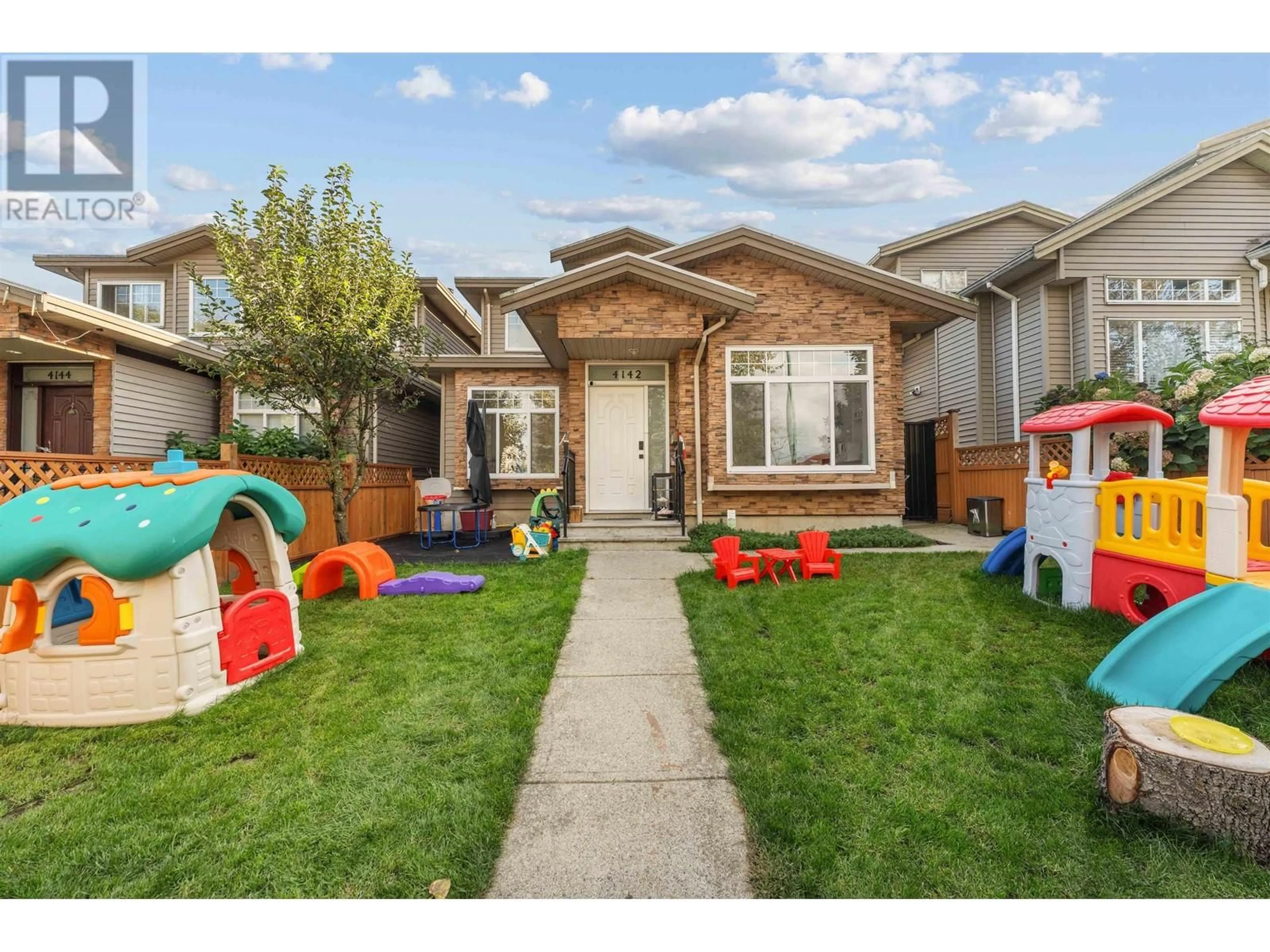 Unknown for 4142 MANOR STREET, Burnaby British Columbia V5G1B1