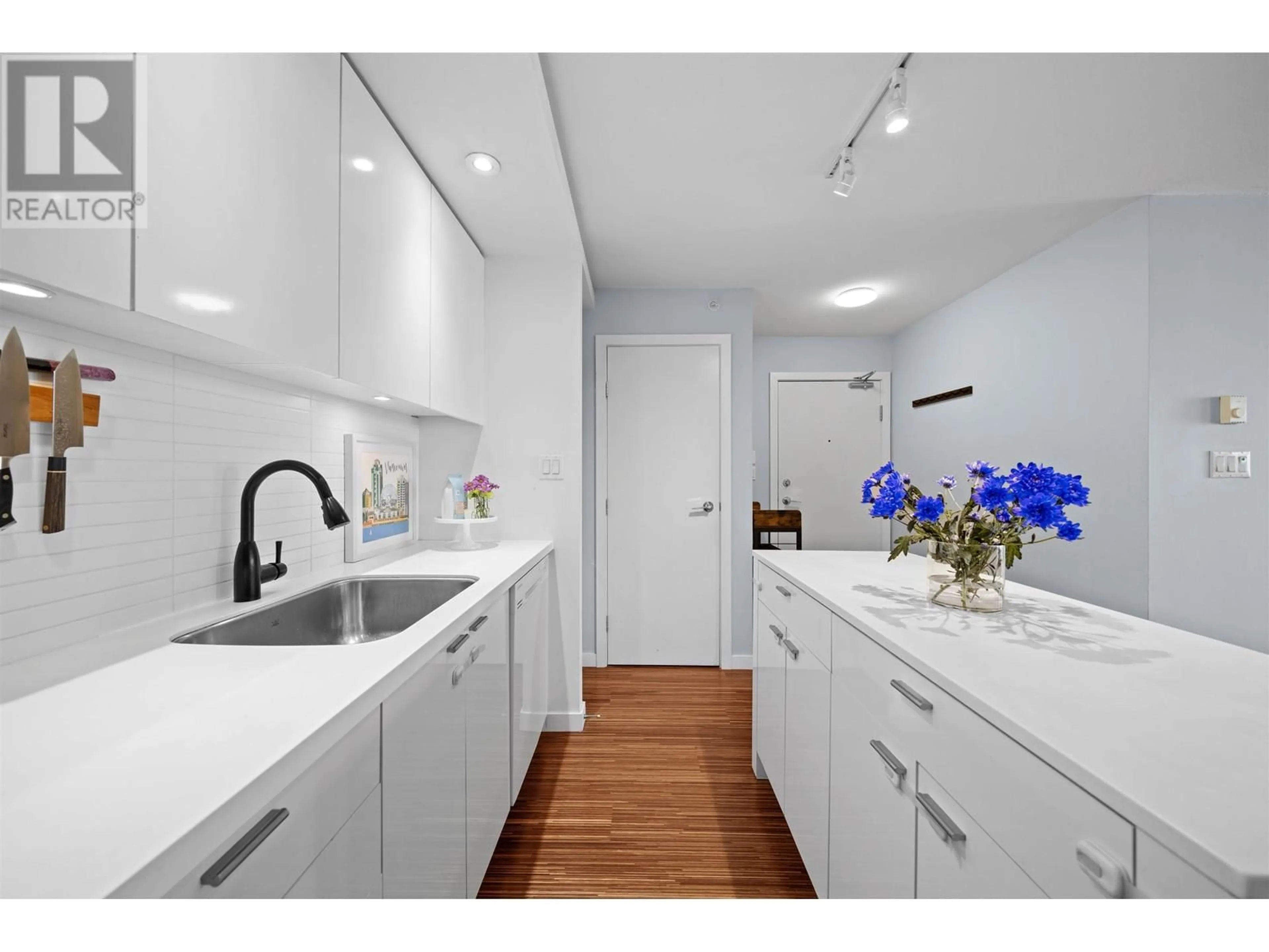 Unknown for 511 - 328 11TH AVENUE, Vancouver British Columbia V5T4W1