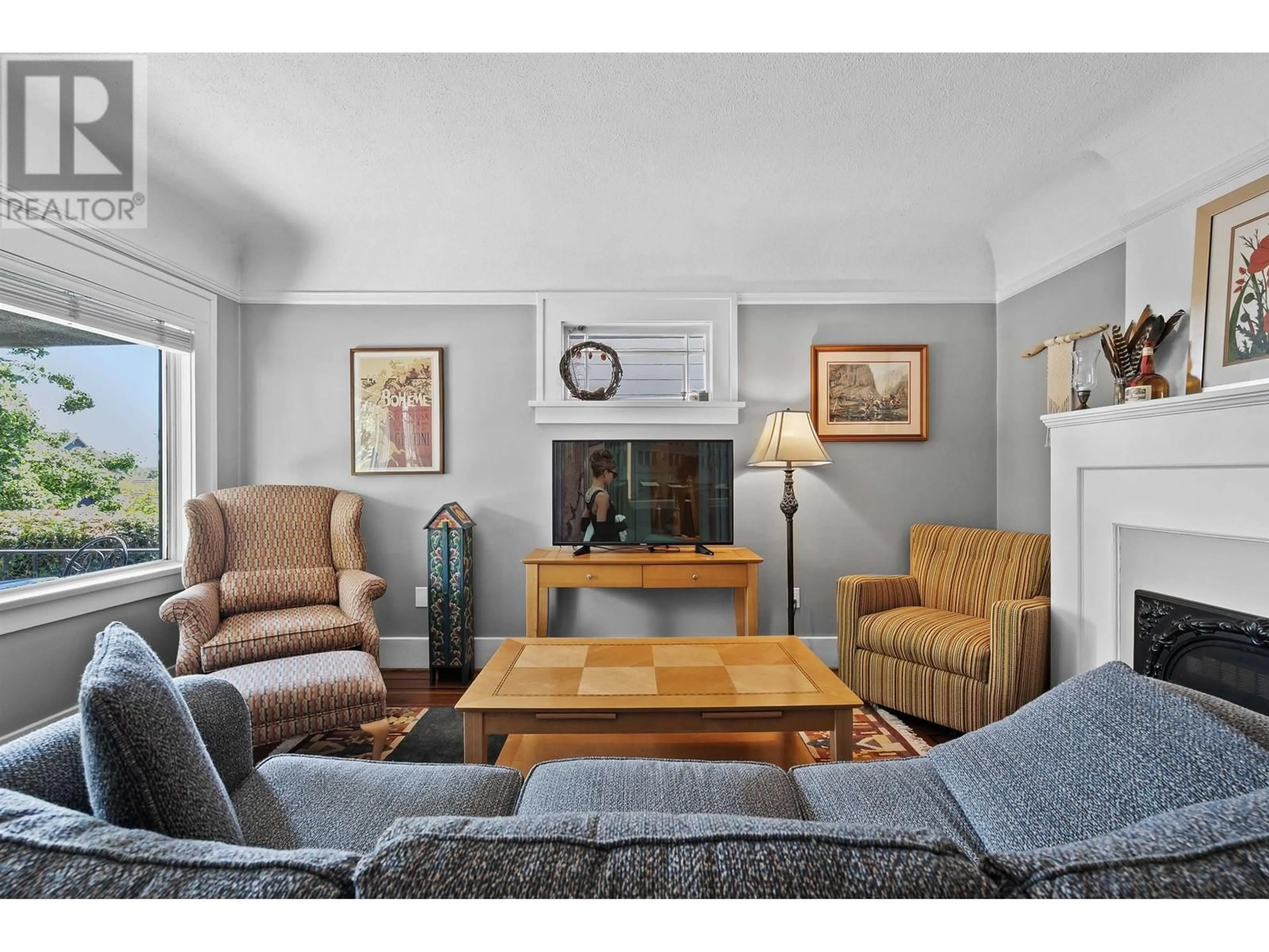 Living room with furniture, unknown for 2011 4TH AVENUE, Vancouver British Columbia V5N1K5