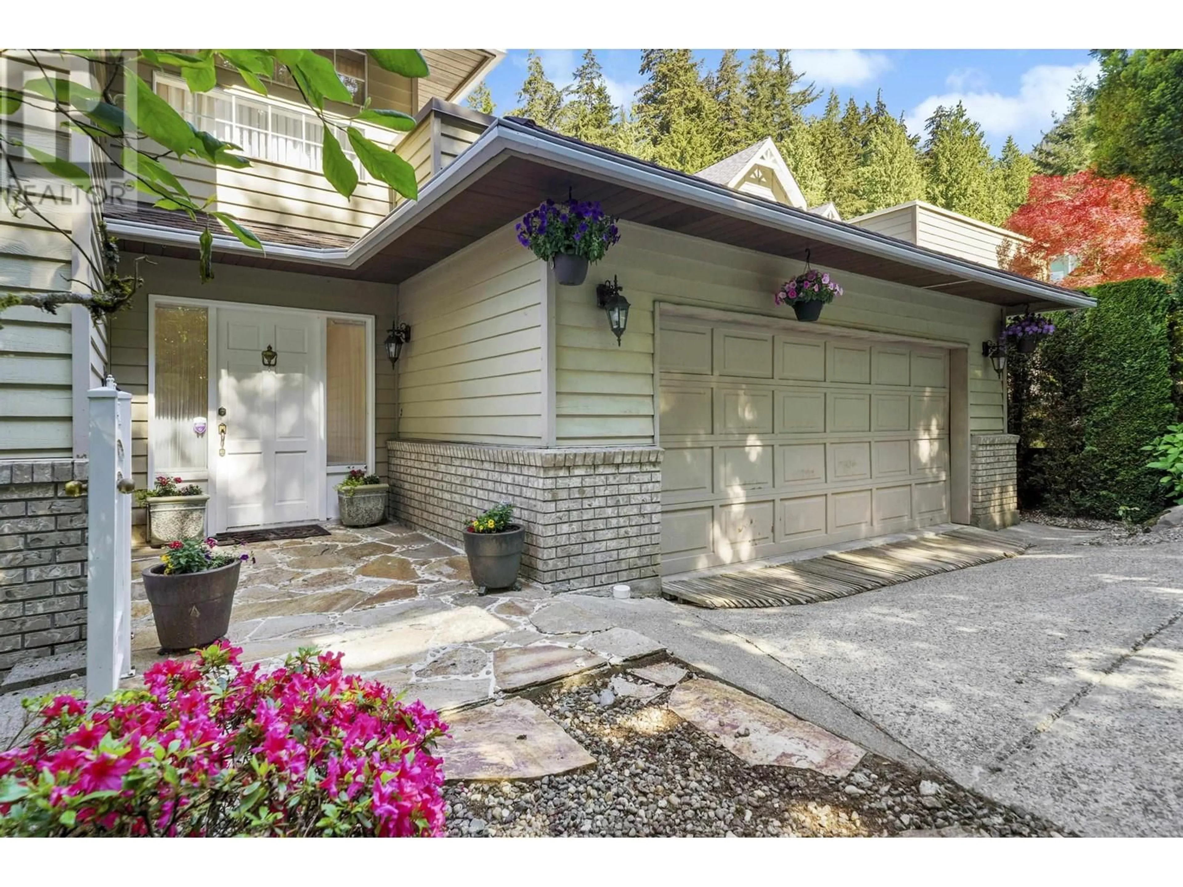 Unknown for 5885 NANCY GREENE WAY, North Vancouver British Columbia V7R4W6