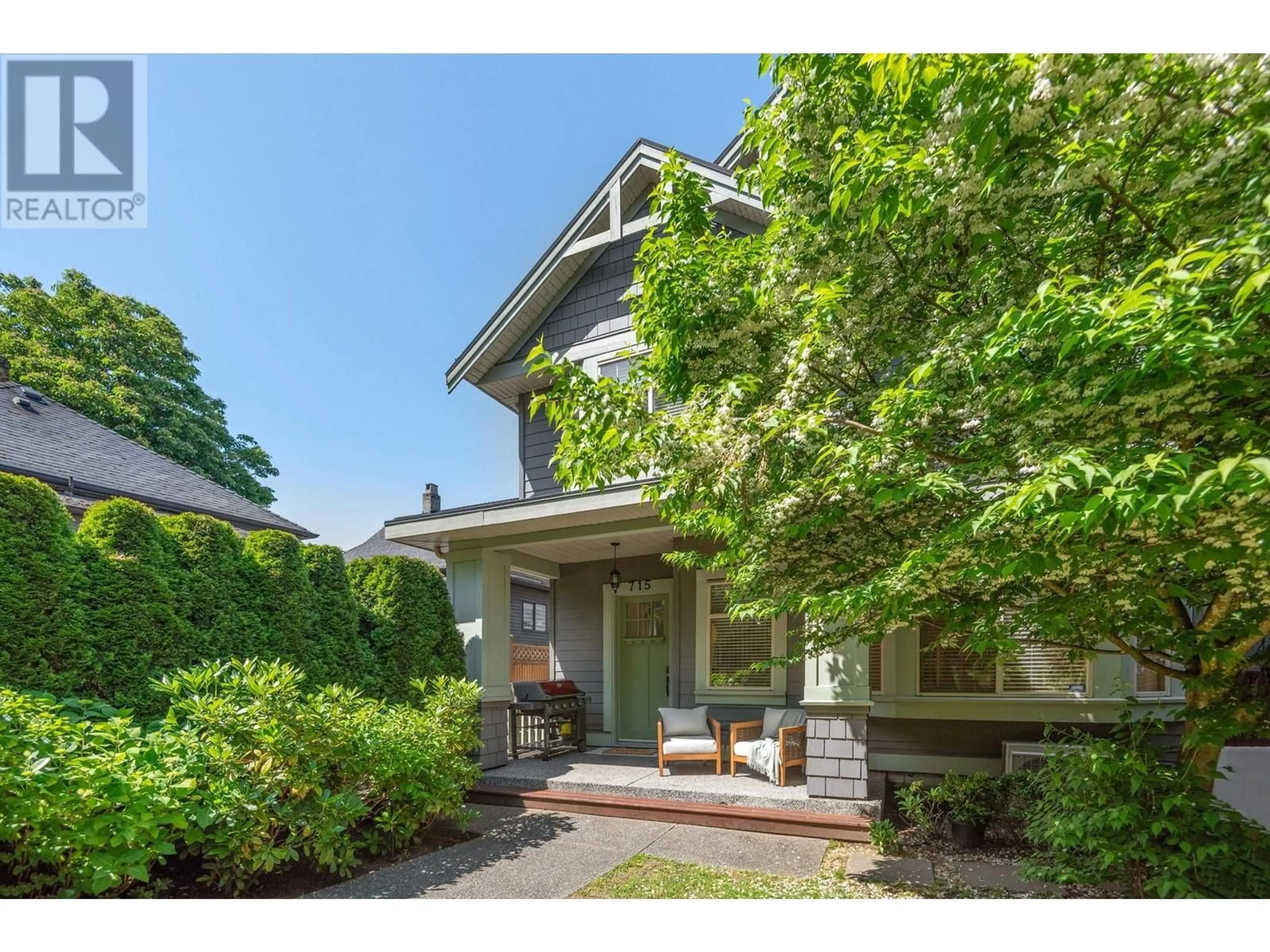 Unknown for 715 10TH AVENUE, Vancouver British Columbia V5T2A8