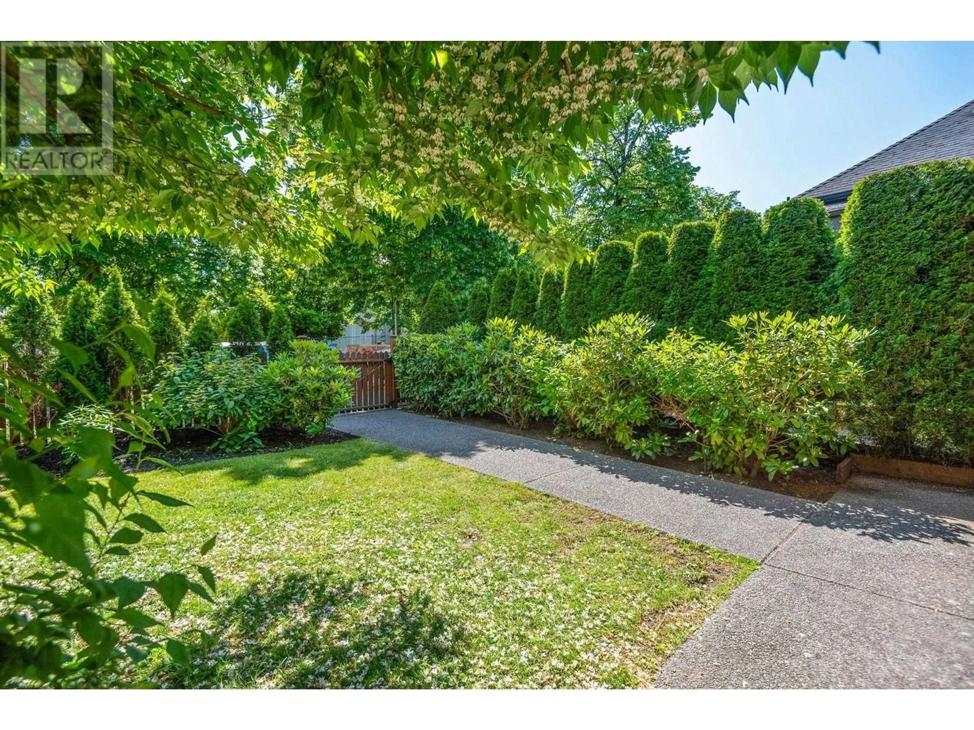 Unknown for 715 10TH AVENUE, Vancouver British Columbia V5T2A8