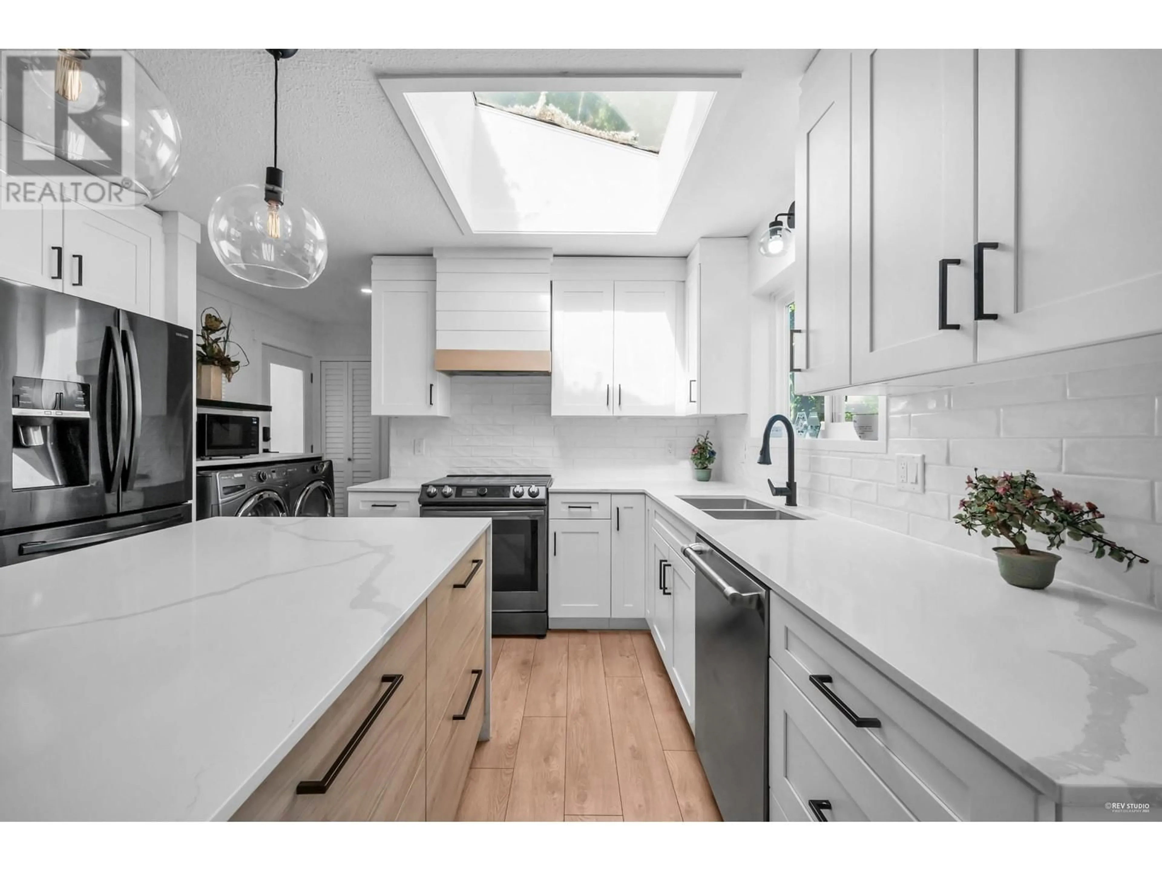 Open concept kitchen, unknown for 4 - 145 KING EDWARD STREET, Coquitlam British Columbia V3K6K9