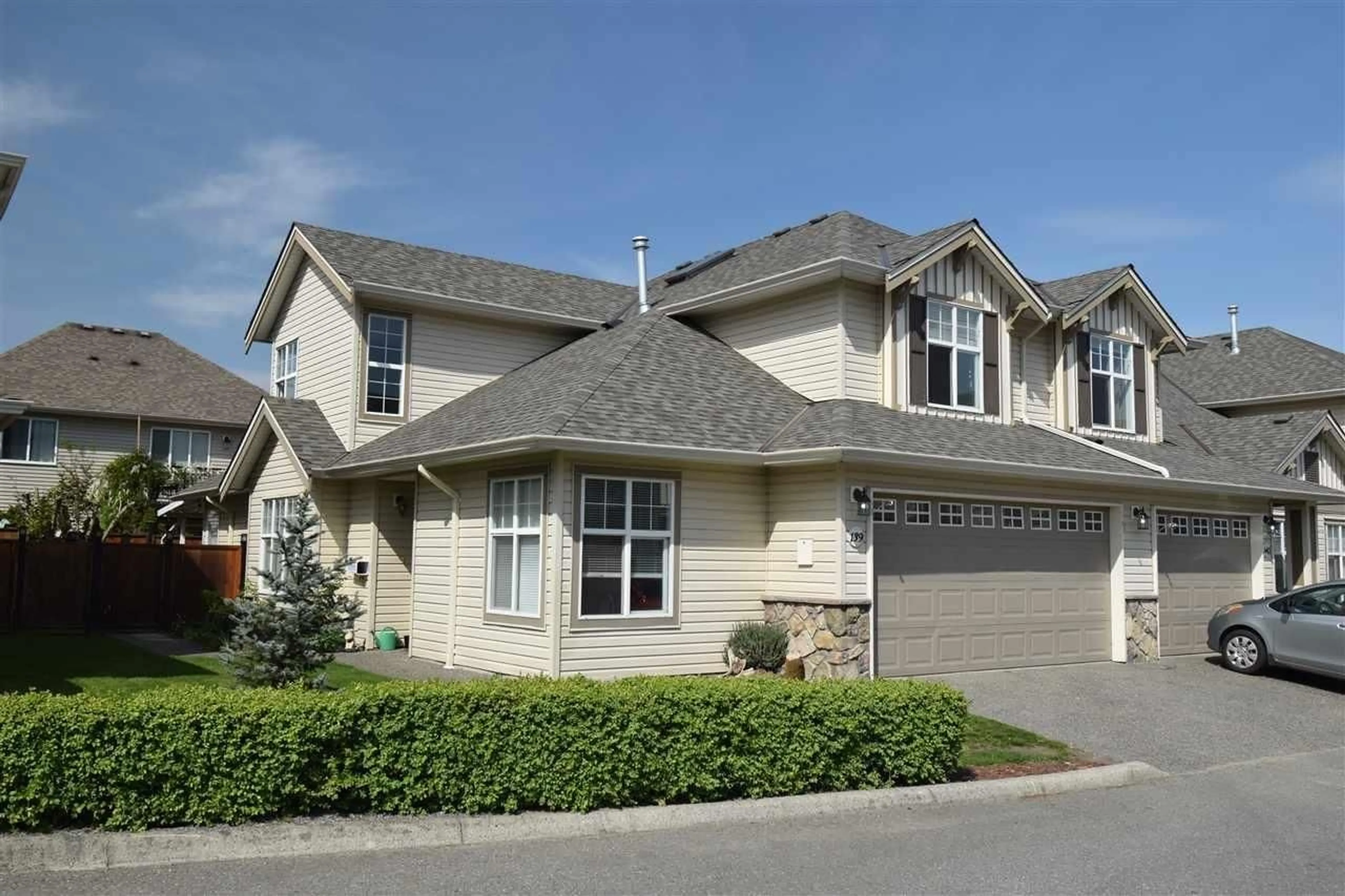 Home with vinyl exterior material, street for 139 - 6450 VEDDER ROAD, Chilliwack British Columbia V2R5N7