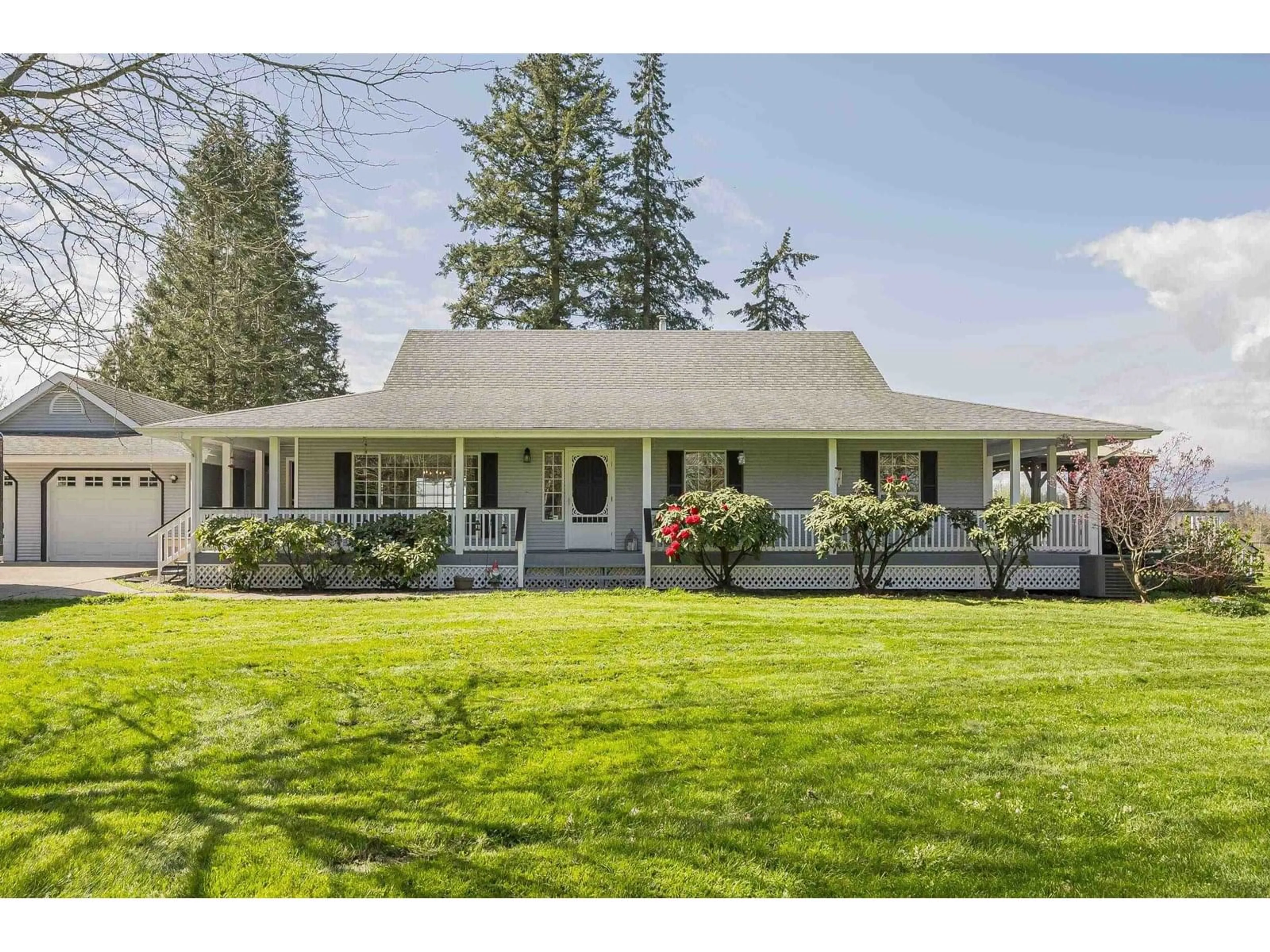 Home with vinyl exterior material, street for 3643 254, Langley British Columbia V4W2R3