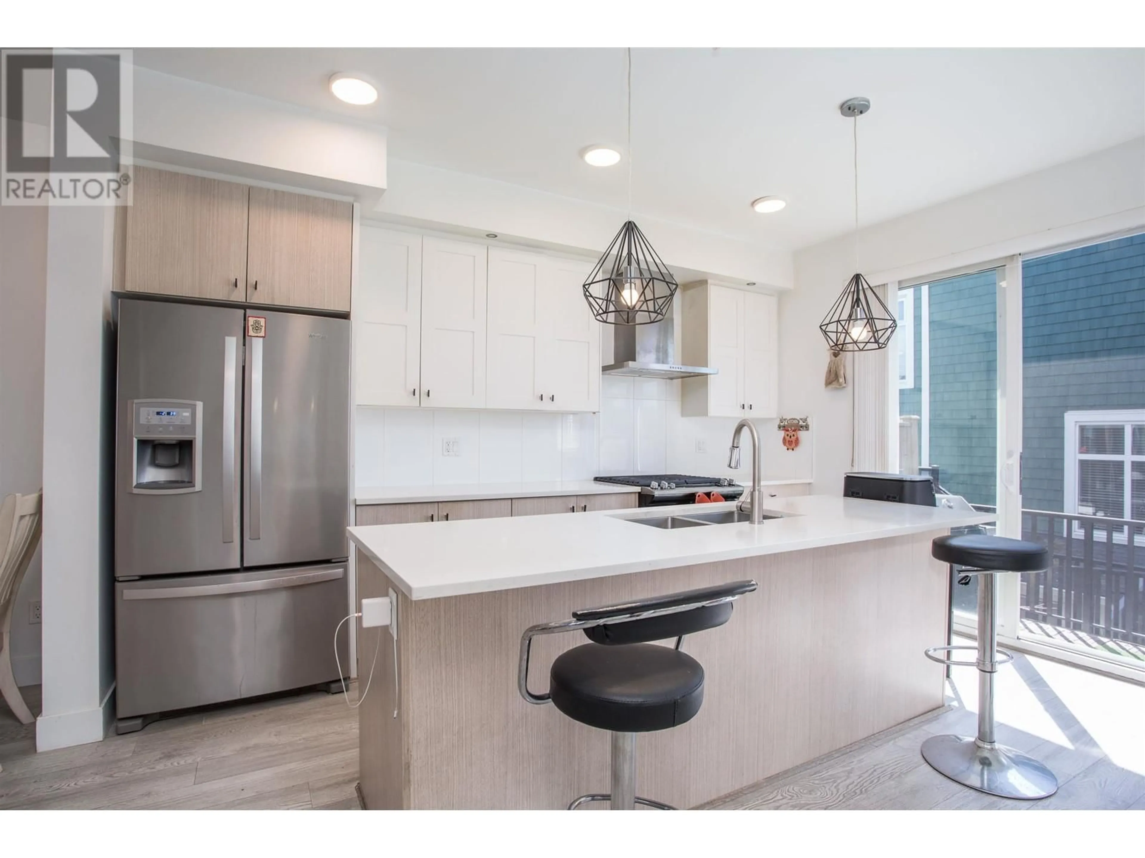 Contemporary kitchen, ceramic/tile floor for 12 - 24108 104 AVENUE, Maple Ridge British Columbia V2W0J5
