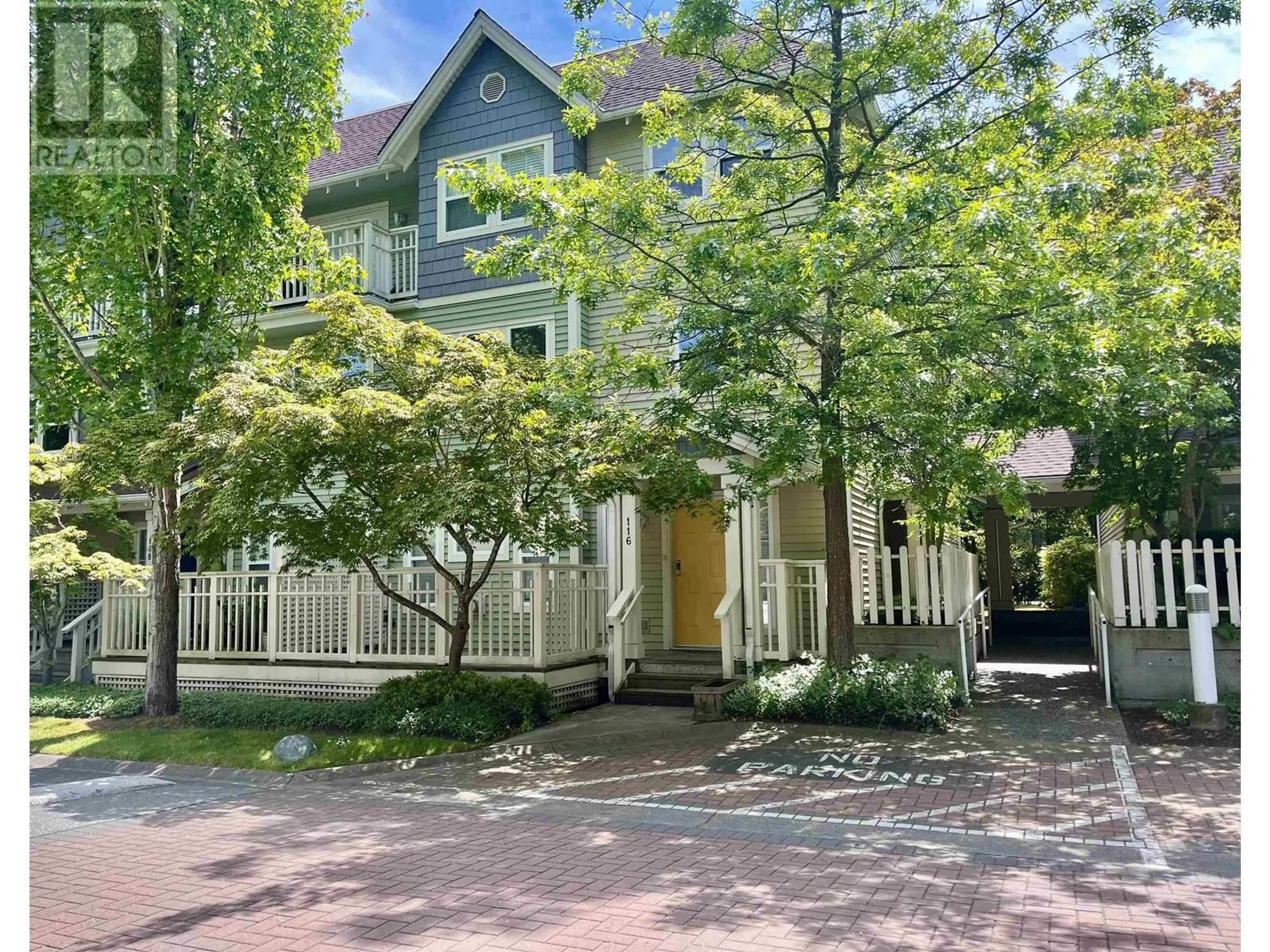 A pic from outside/outdoor area/front of a property/back of a property/a pic from drone, street for 116 - 1702 56TH STREET, Delta British Columbia V4L2P5