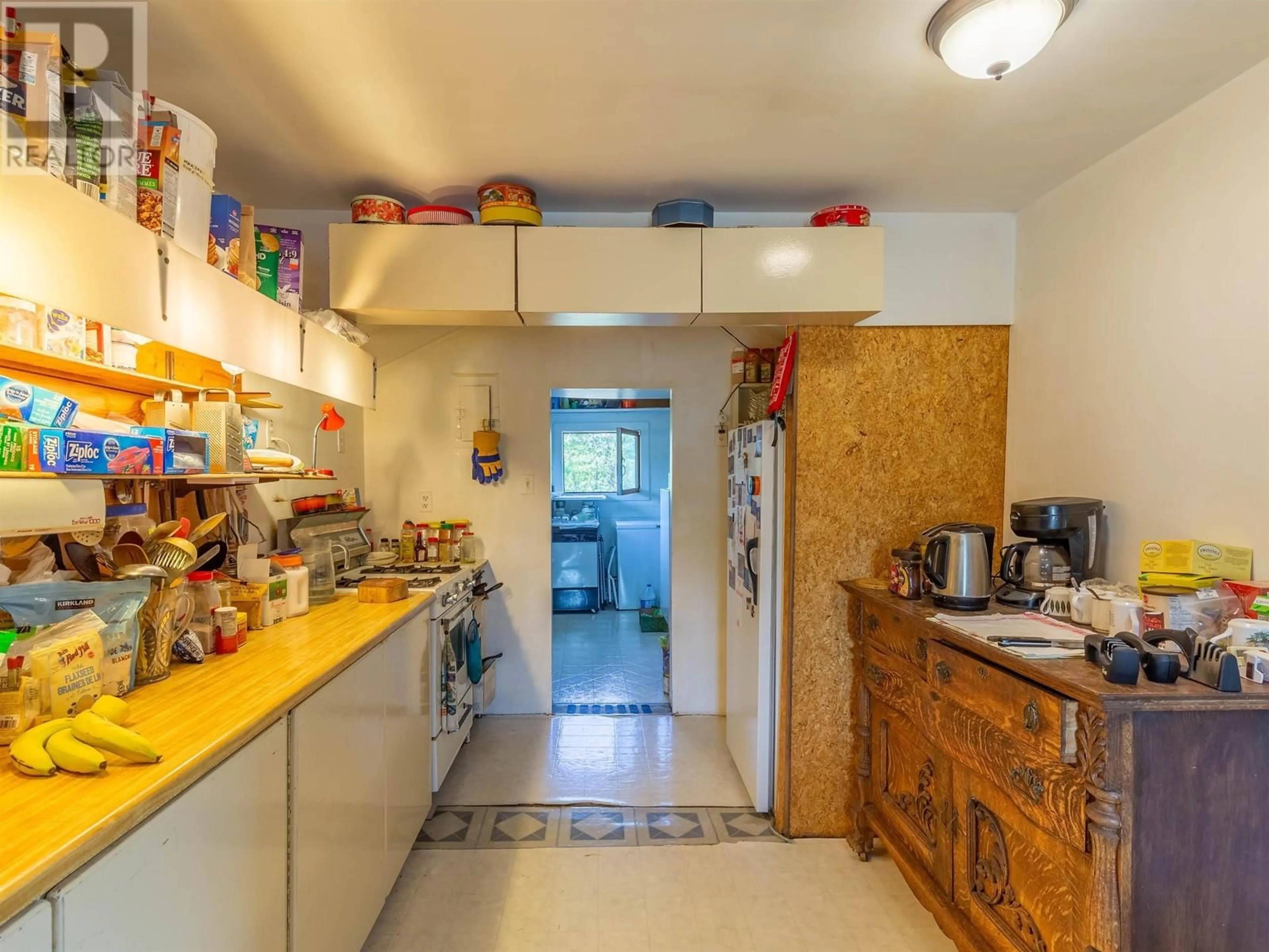 Standard kitchen, unknown for 11230 SPRUCE ROAD, Telkwa British Columbia V0J2X3