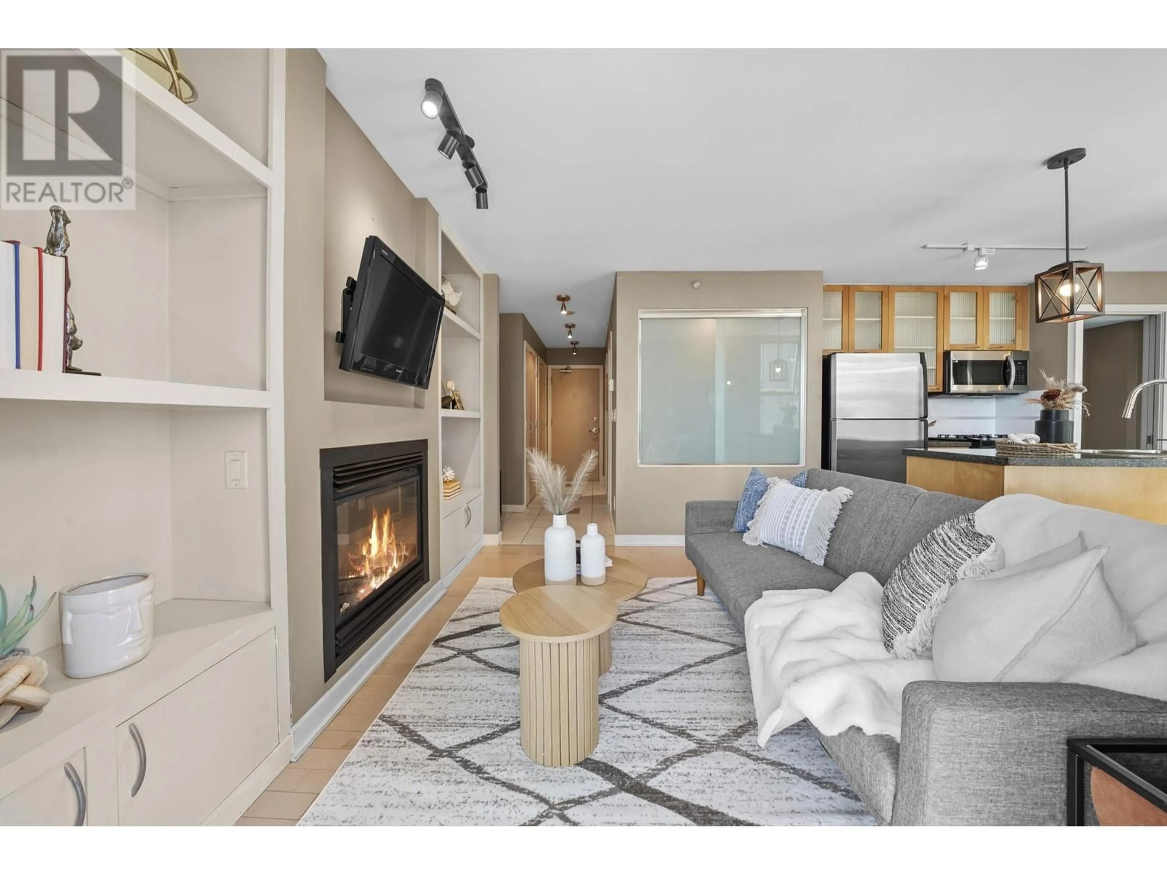 Living room with furniture, unknown for 1806 - 969 RICHARDS STREET, Vancouver British Columbia V6B1A8