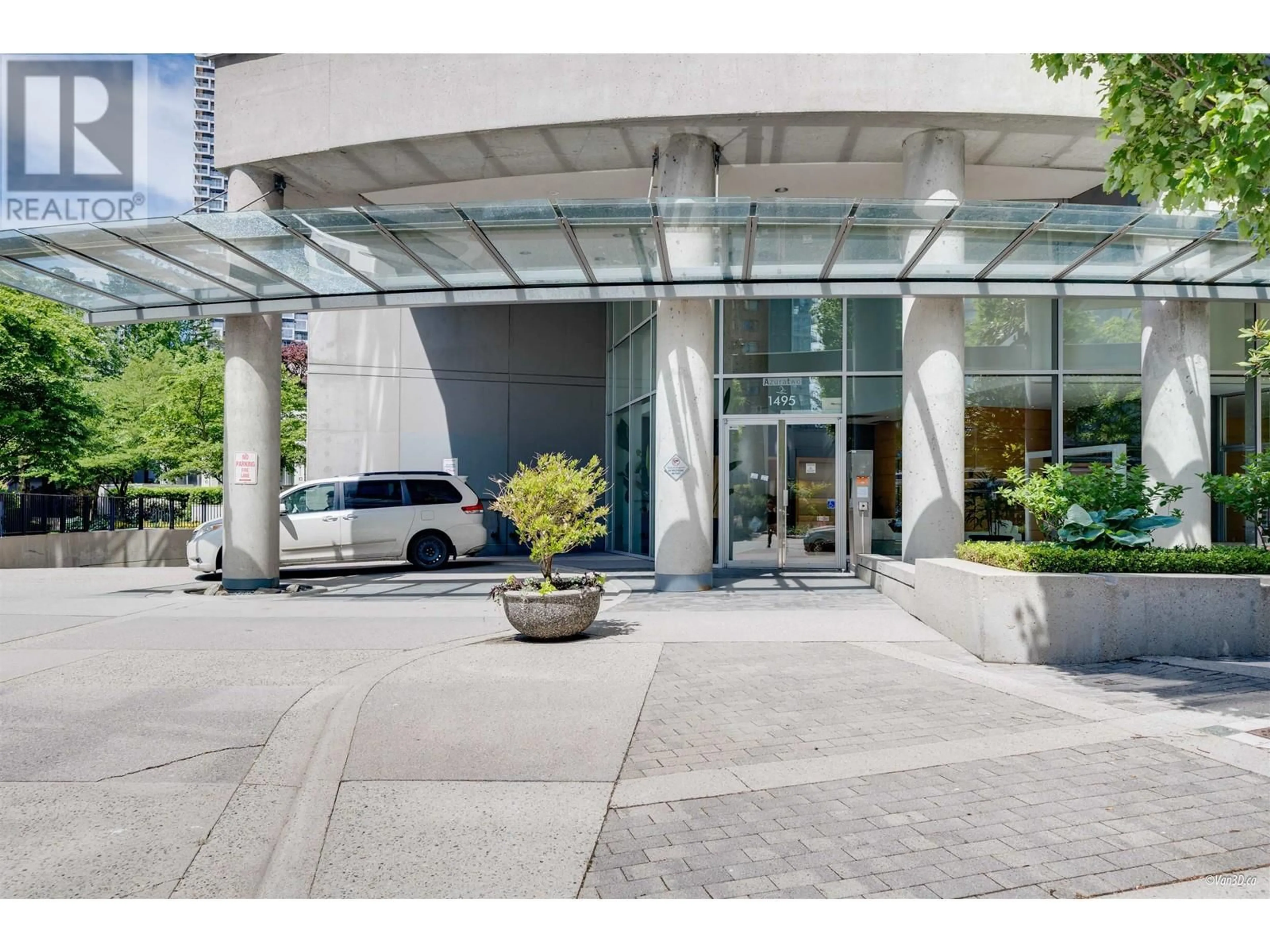 Indoor foyer for 1701 - 1495 RICHARDS STREET, Vancouver British Columbia V6Z3E3