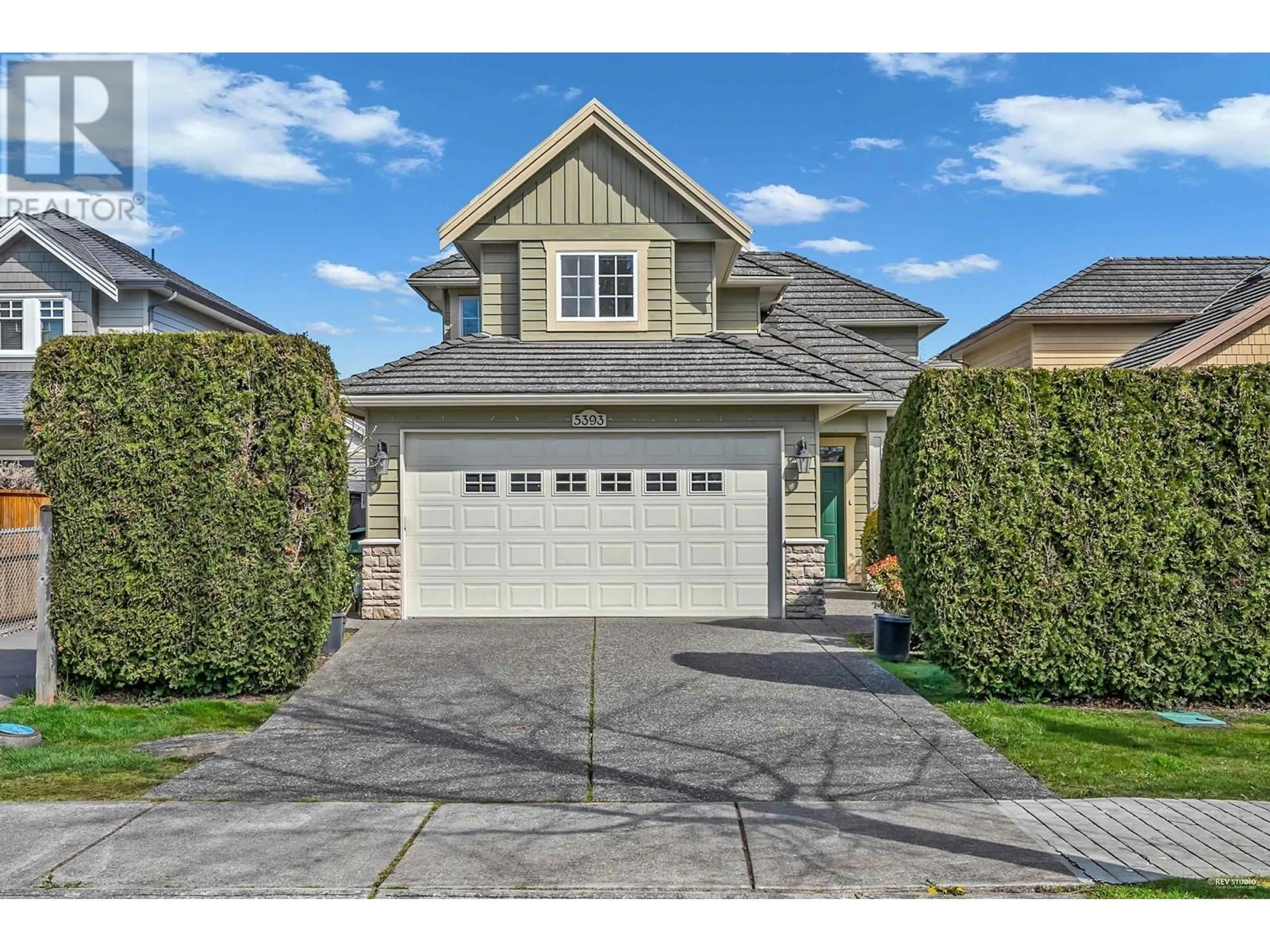 Home with vinyl exterior material, street for 5393 WOODWARDS ROAD, Richmond British Columbia V7E1G9